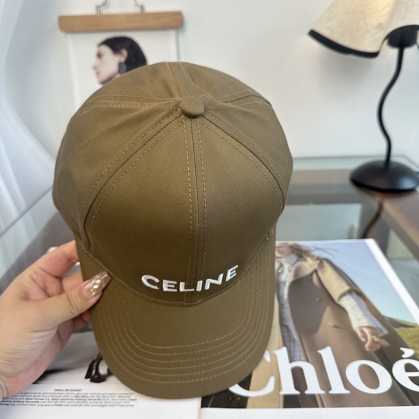 爆款CELINE（赛琳）简约明星同款最新棒球帽，时尚潮流，高端做工！每一个帽子都是用心之作！非一般的品质