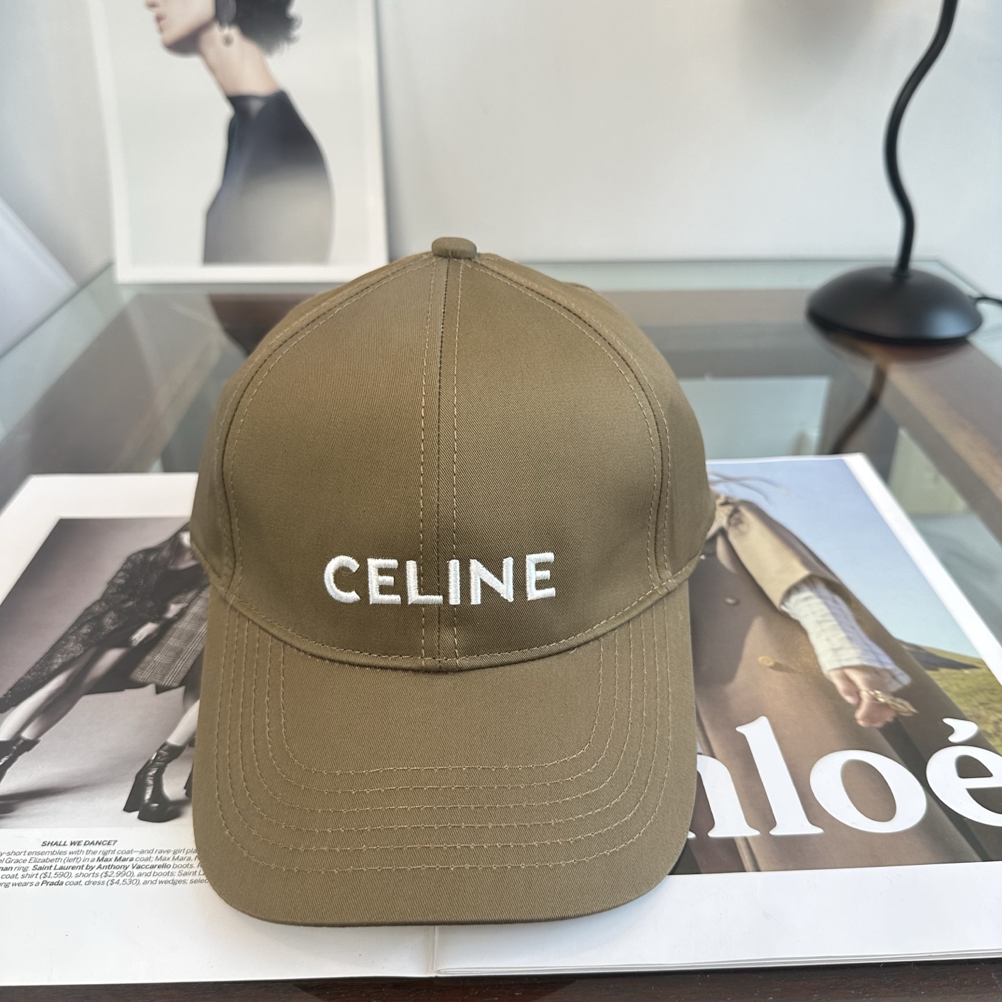 爆款CELINE（赛琳）简约明星同款最新棒球帽，时尚潮流，高端做工！每一个帽子都是用心之作！非一般的品质