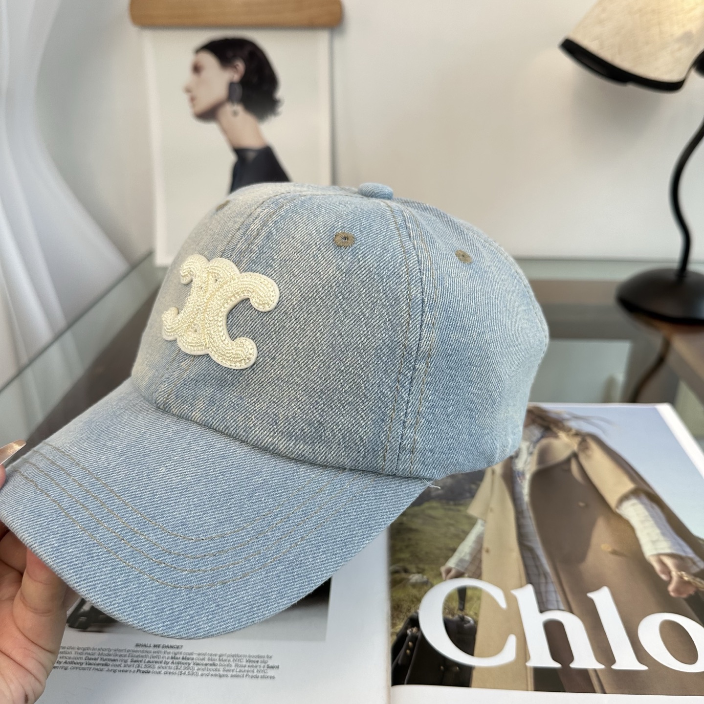 爆款CELINE（赛琳）简约明星同款最新棒球帽，时尚潮流，高端做工！每一个帽子都是用心之作！非一般的品质