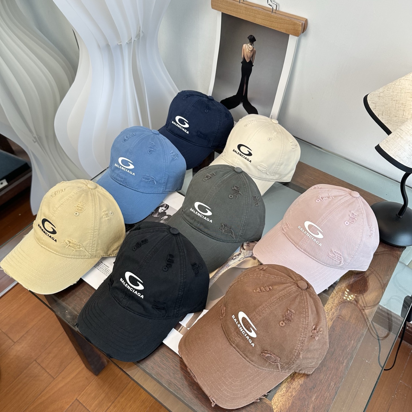 新品Balenciaga 巴黎世家字母新款棒球帽现货秒发🧢简约时尚超级无敌好看的帽子！情侣款！