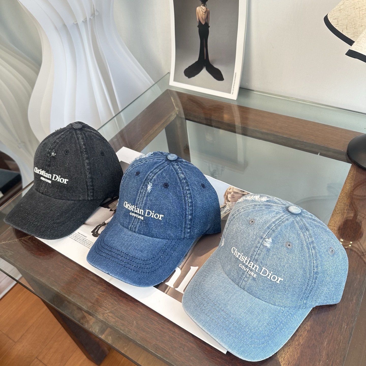 DIOR迪奥 官网同步新款发布 D家棒球帽🧢，超级火爆