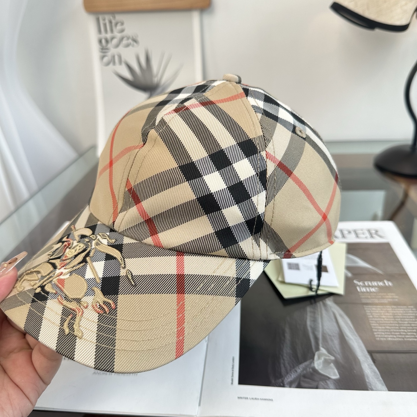 巴宝莉BURBERRY官网同步上线 韩版新款英伦风定制款1:1原单品质 男女通用棒球帽 美邦工艺 高版品