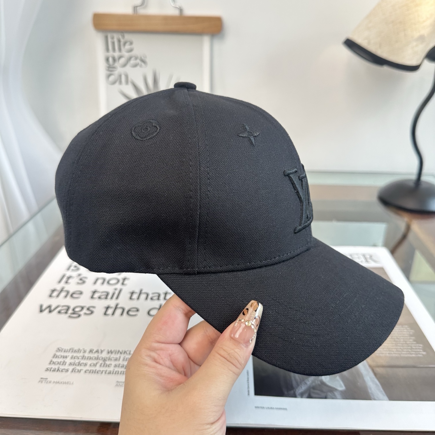 🧢路易威登棒球帽 LouisVuitton😍新款LV棒球帽，重工打造♥️高端大气，百搭款🤗男女通用！
