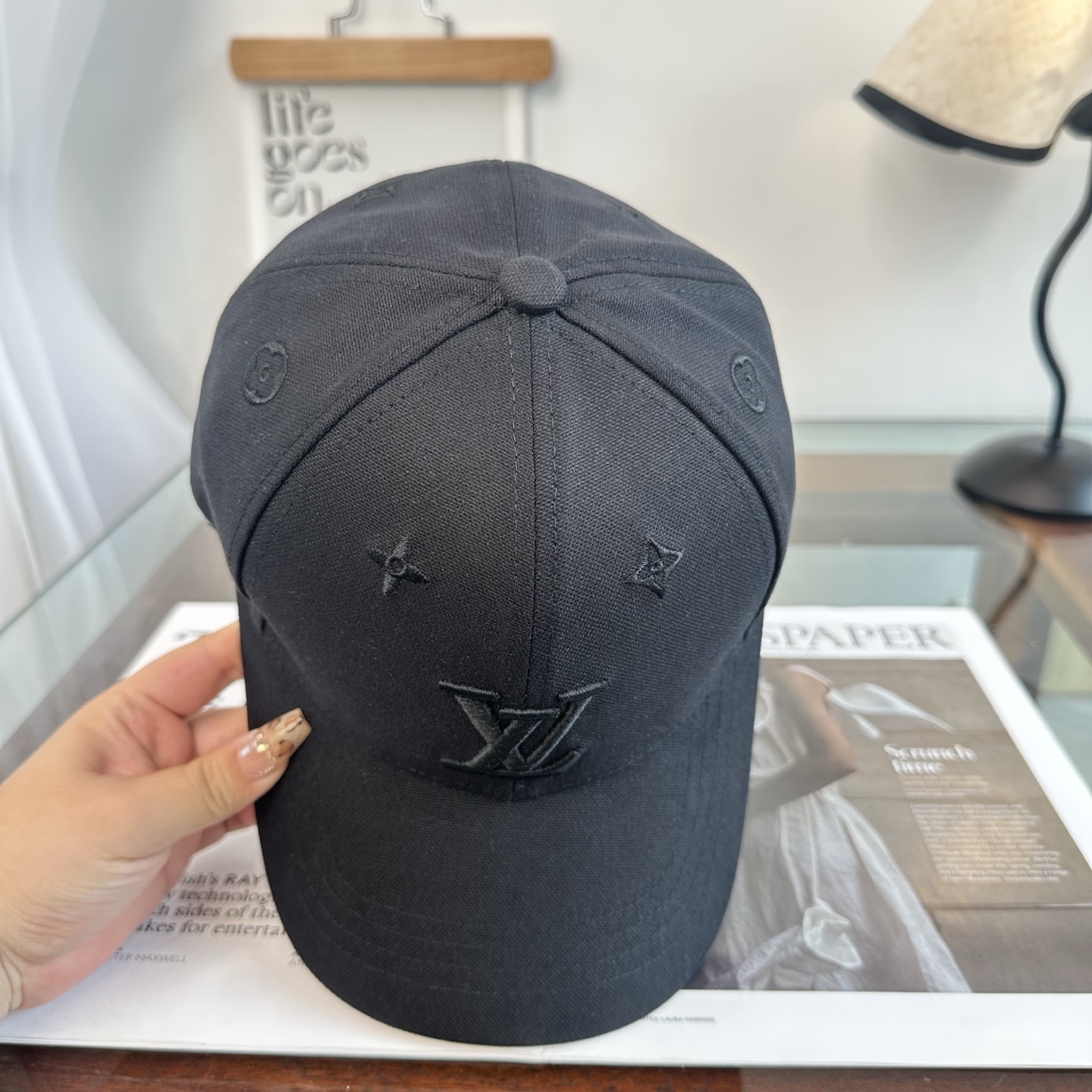 🧢路易威登棒球帽 LouisVuitton😍新款LV棒球帽，重工打造♥️高端大气，百搭款🤗男女通用！