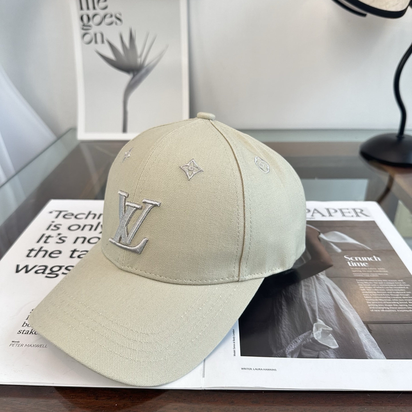 🧢路易威登棒球帽 LouisVuitton😍新款LV棒球帽，重工打造♥️高端大气，百搭款🤗男女通用！