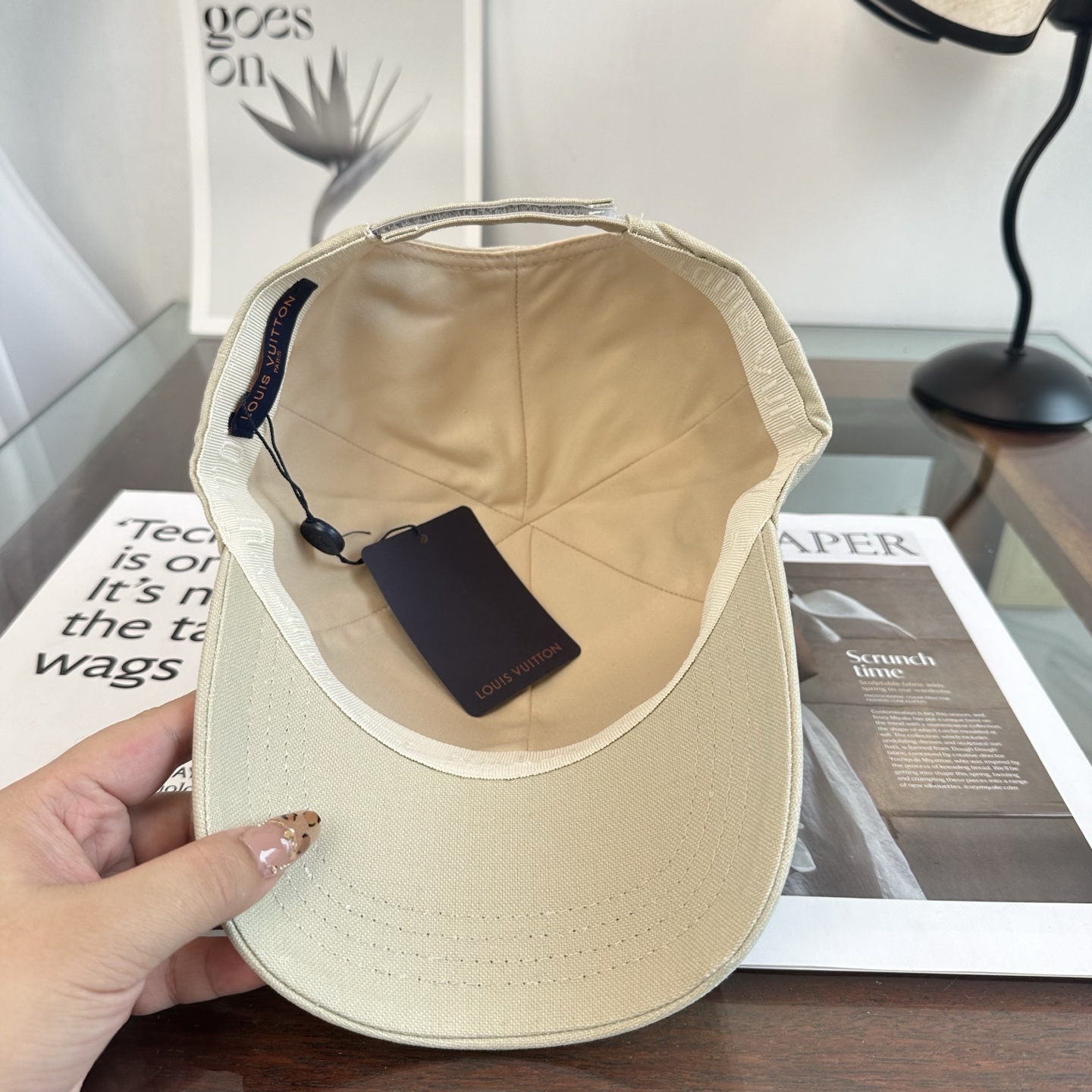 🧢路易威登棒球帽 LouisVuitton😍新款LV棒球帽，重工打造♥️高端大气，百搭款🤗男女通用！