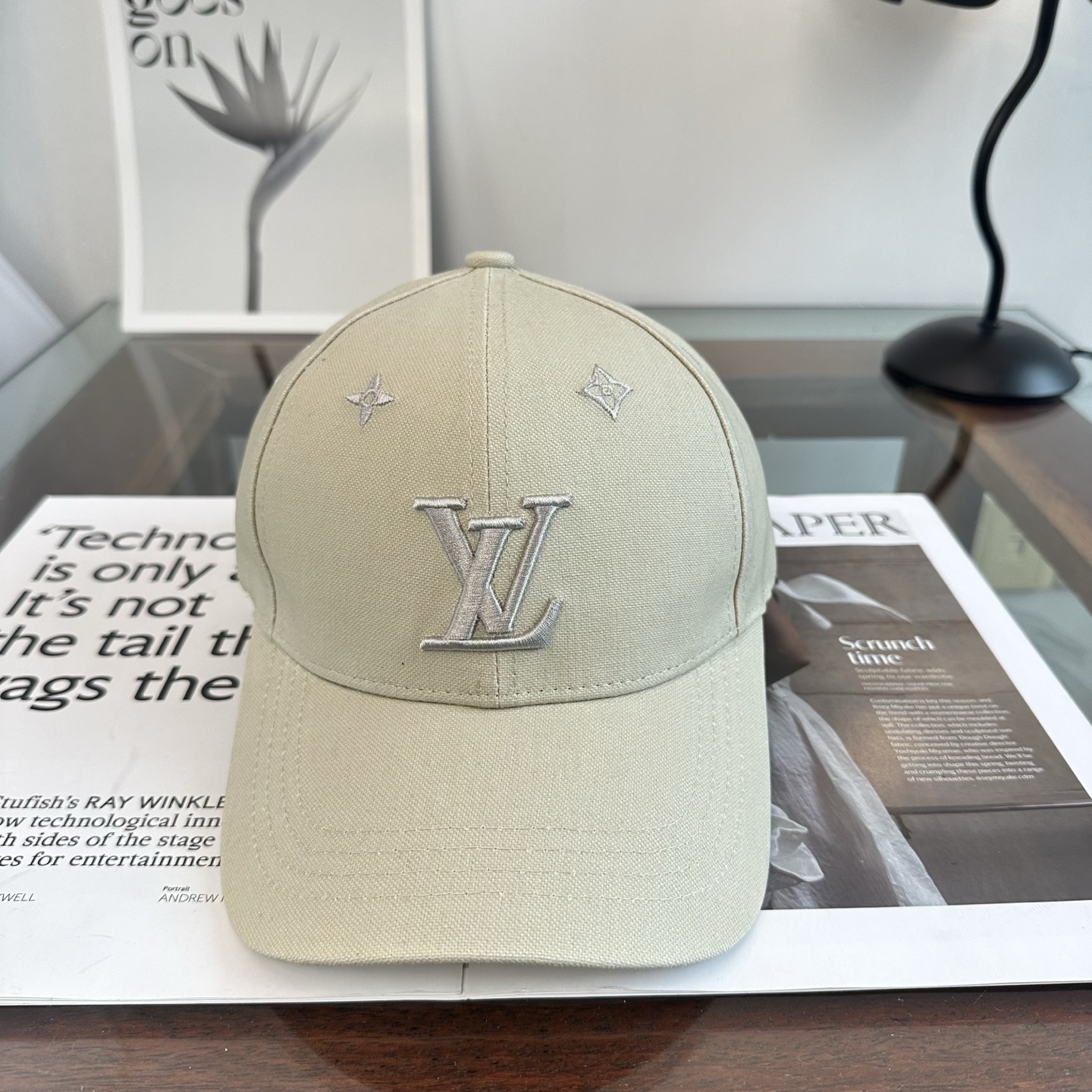 🧢路易威登棒球帽 LouisVuitton😍新款LV棒球帽，重工打造♥️高端大气，百搭款🤗男女通用！