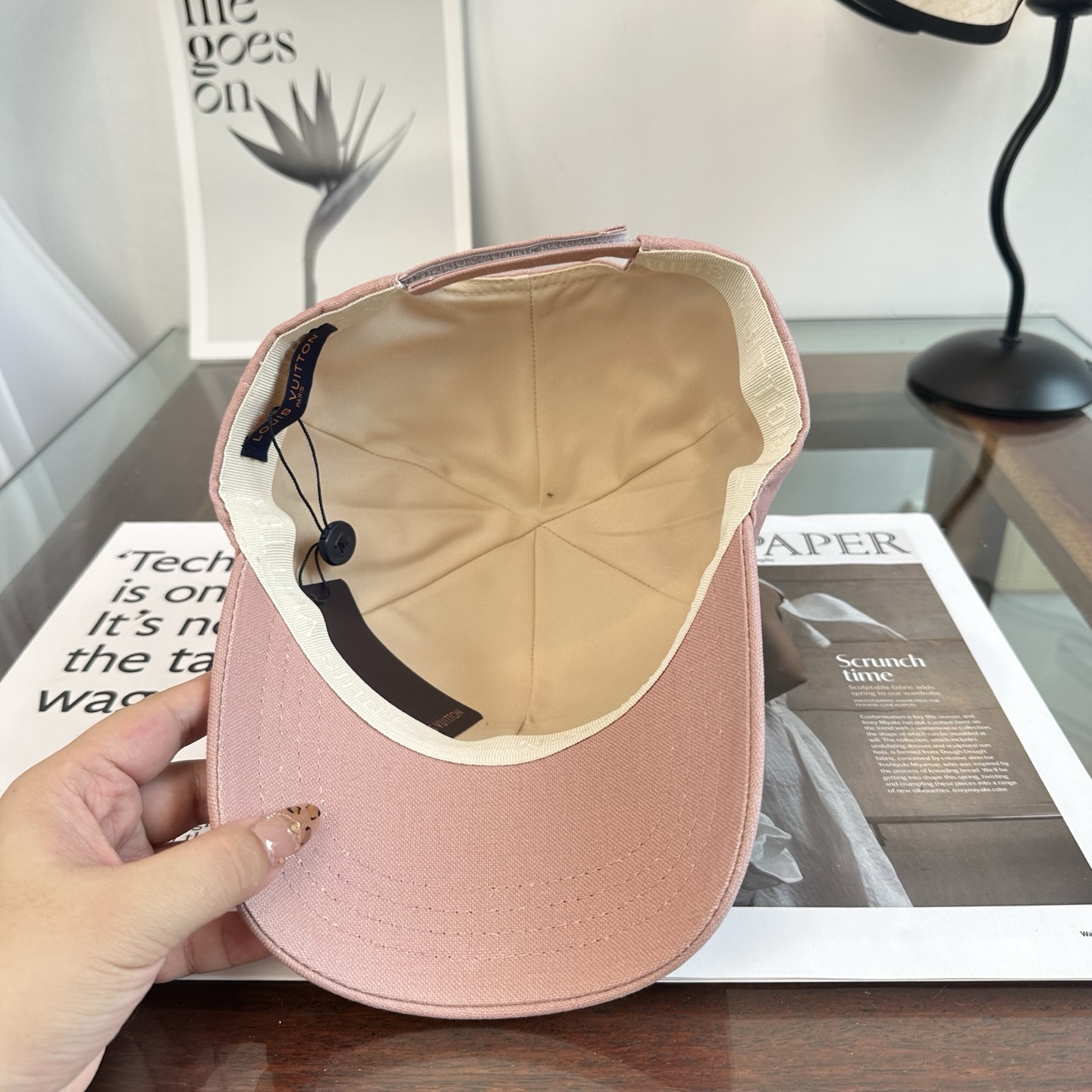 🧢路易威登棒球帽 LouisVuitton😍新款LV棒球帽，重工打造♥️高端大气，百搭款🤗男女通用！