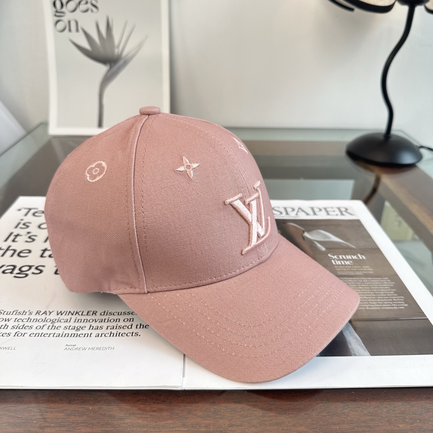 🧢路易威登棒球帽 LouisVuitton😍新款LV棒球帽，重工打造♥️高端大气，百搭款🤗男女通用！