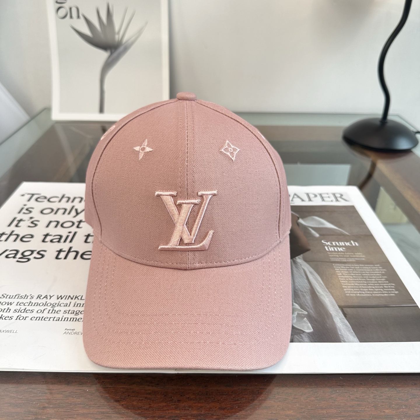 🧢路易威登棒球帽 LouisVuitton😍新款LV棒球帽，重工打造♥️高端大气，百搭款🤗男女通用！