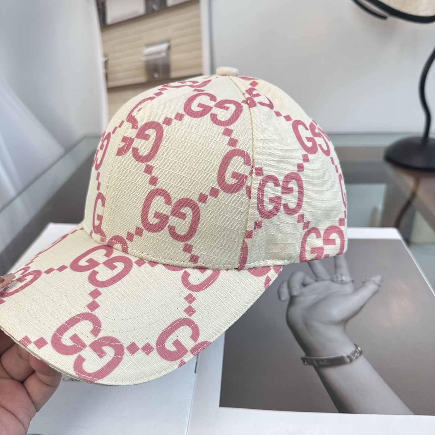 GUCCI古奇棒球帽 2026新款 工艺非常精美 高档大气上档次！低调奢华，方便携带！