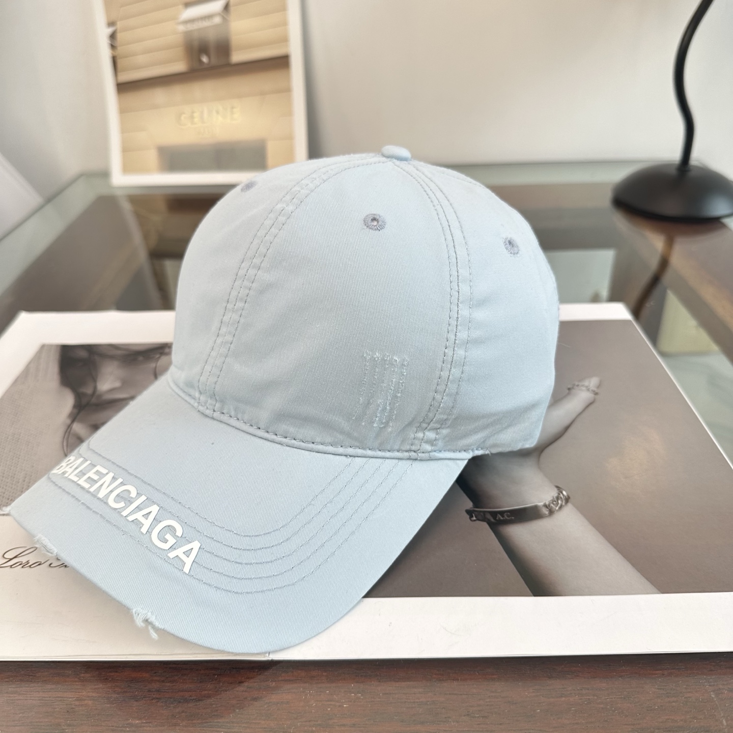 新品Balenciaga 巴黎世家字母新款棒球帽现货秒发🧢简约时尚超级无敌好看的帽子！情侣款！