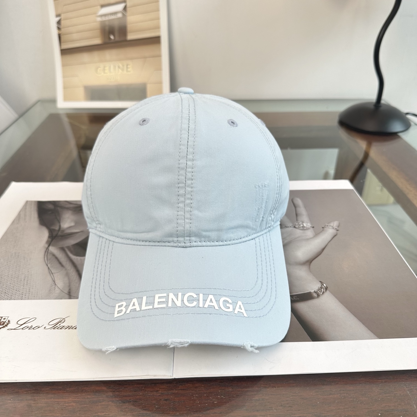 新品Balenciaga 巴黎世家字母新款棒球帽现货秒发🧢简约时尚超级无敌好看的帽子！情侣款！