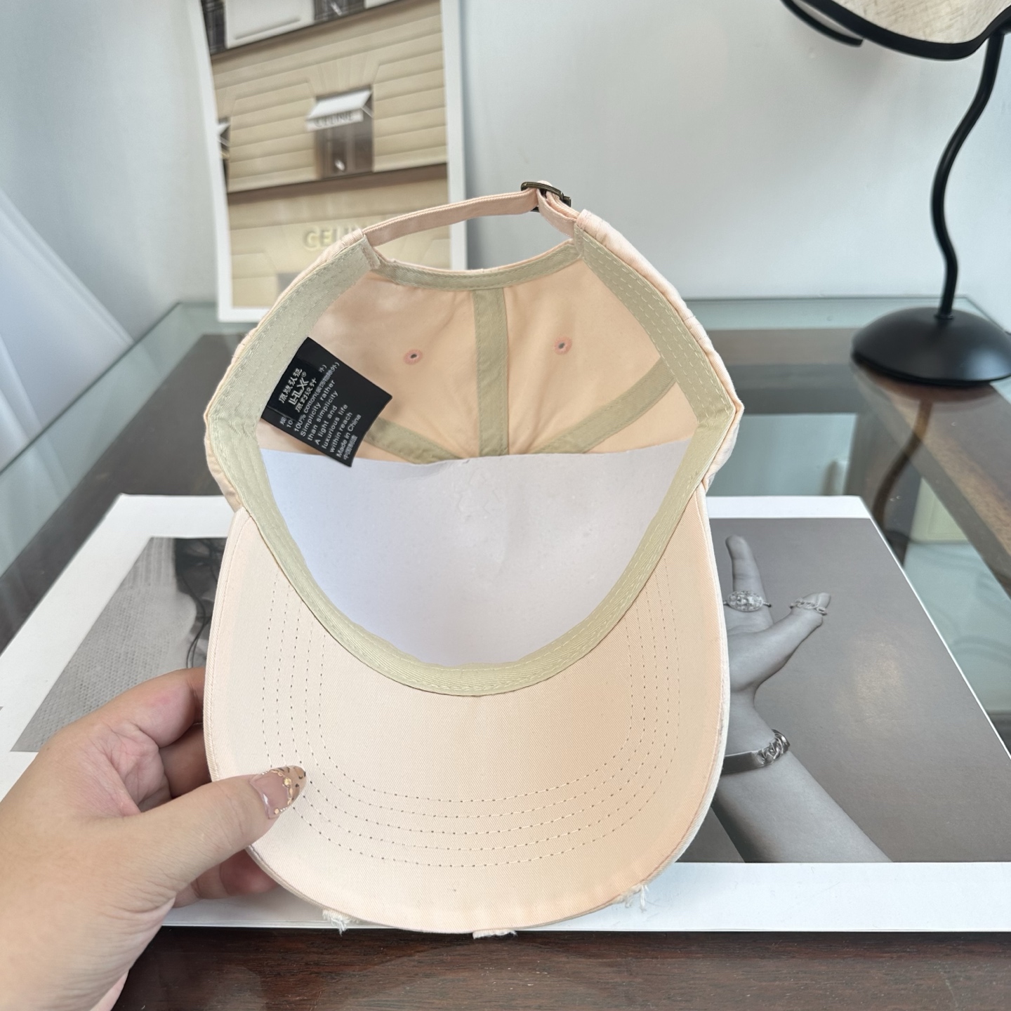 新品Balenciaga 巴黎世家字母新款棒球帽现货秒发🧢简约时尚超级无敌好看的帽子！情侣款！