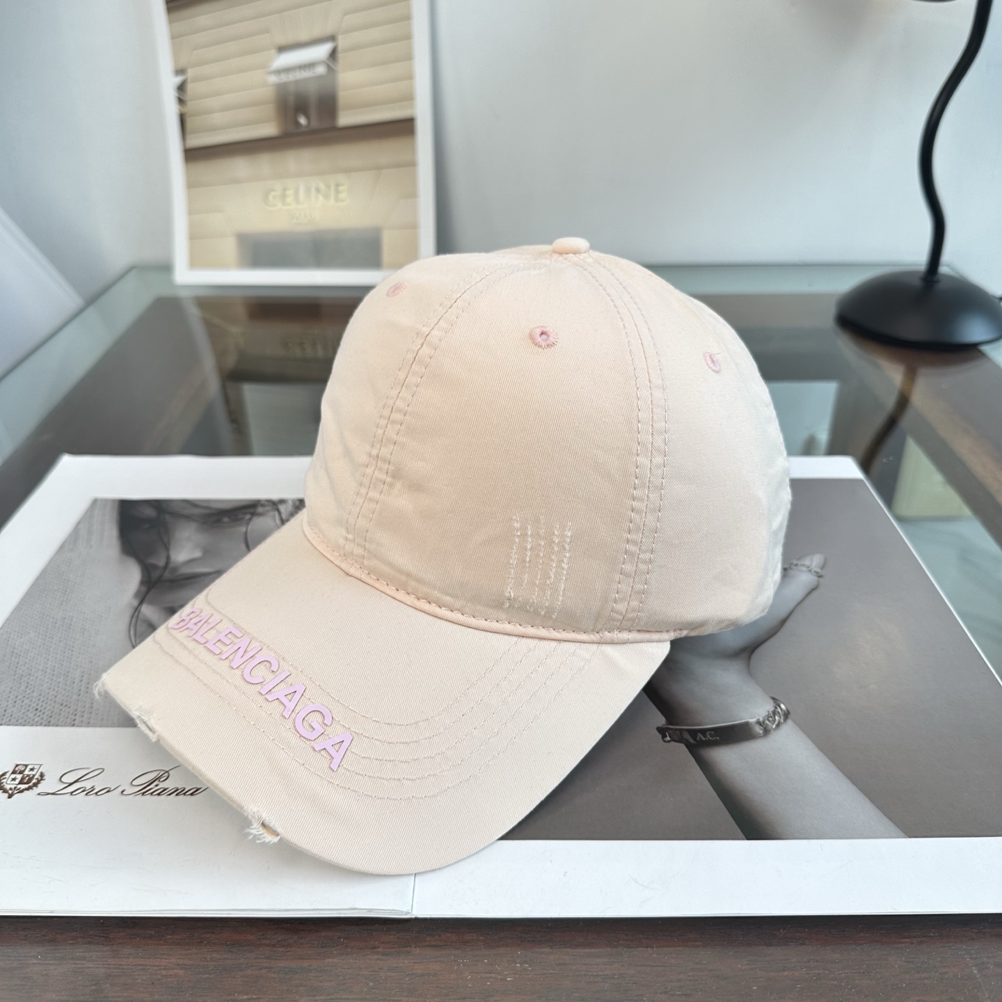 新品Balenciaga 巴黎世家字母新款棒球帽现货秒发🧢简约时尚超级无敌好看的帽子！情侣款！