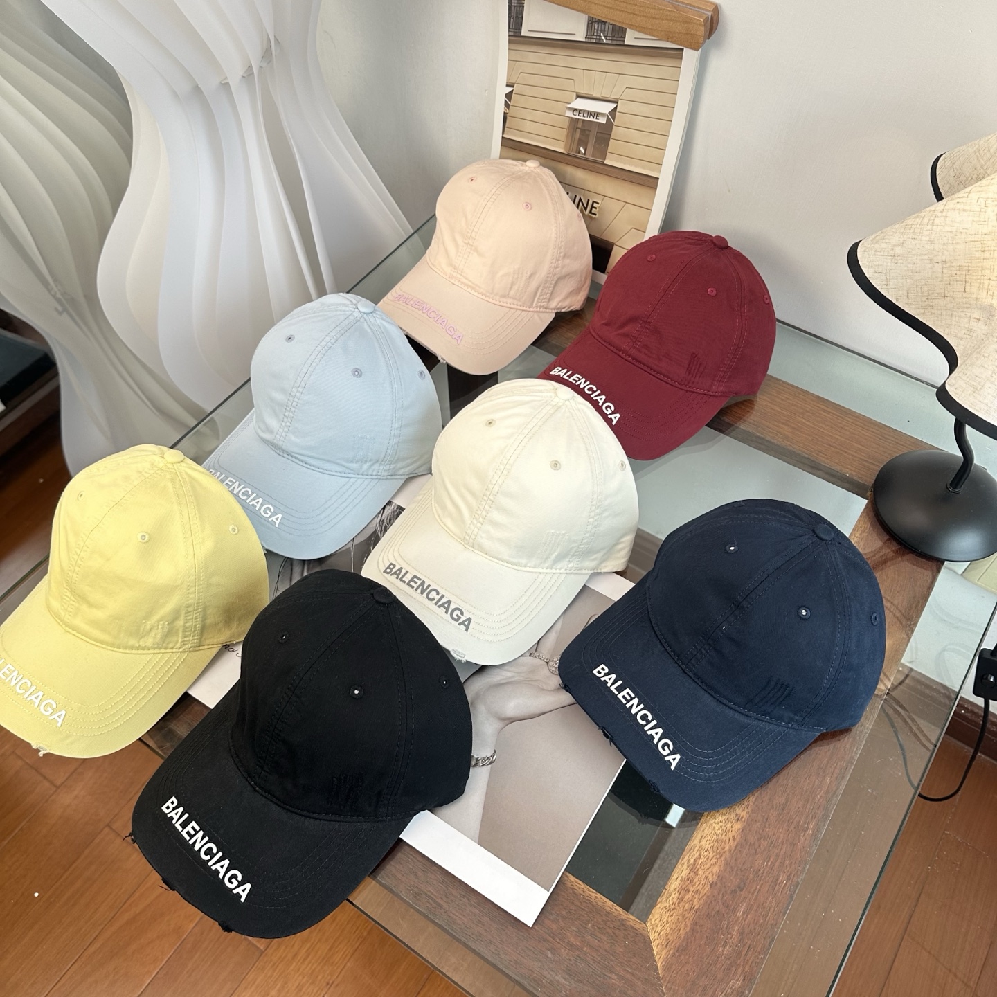 新品Balenciaga 巴黎世家字母新款棒球帽现货秒发🧢简约时尚超级无敌好看的帽子！情侣款！