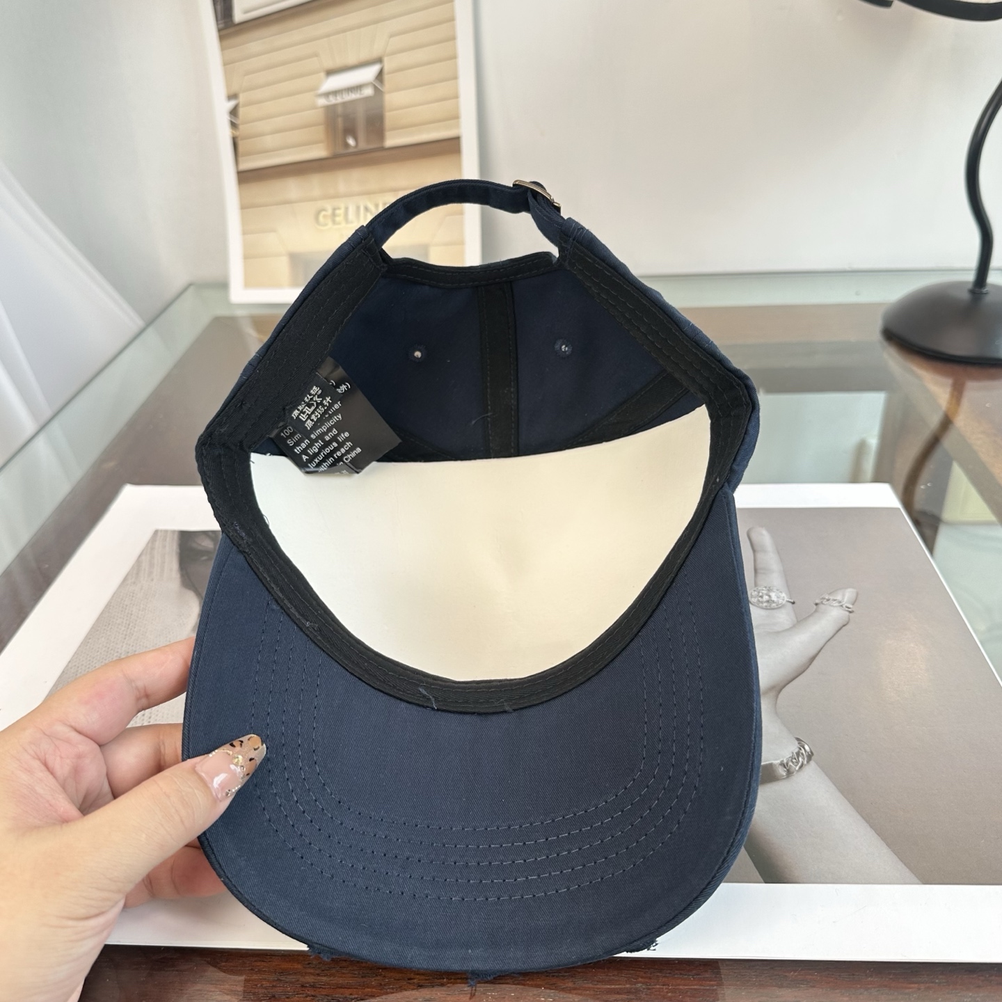 新品Balenciaga 巴黎世家字母新款棒球帽现货秒发🧢简约时尚超级无敌好看的帽子！情侣款！