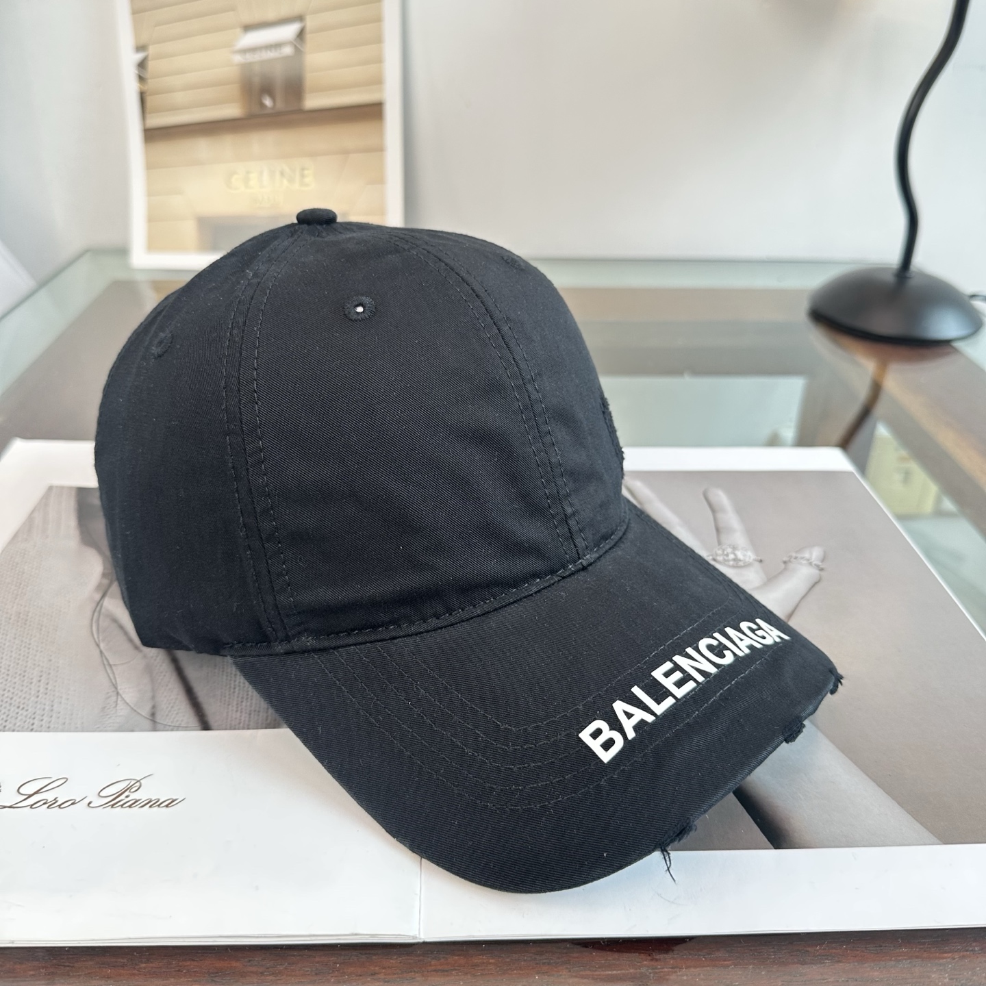 新品Balenciaga 巴黎世家字母新款棒球帽现货秒发🧢简约时尚超级无敌好看的帽子！情侣款！