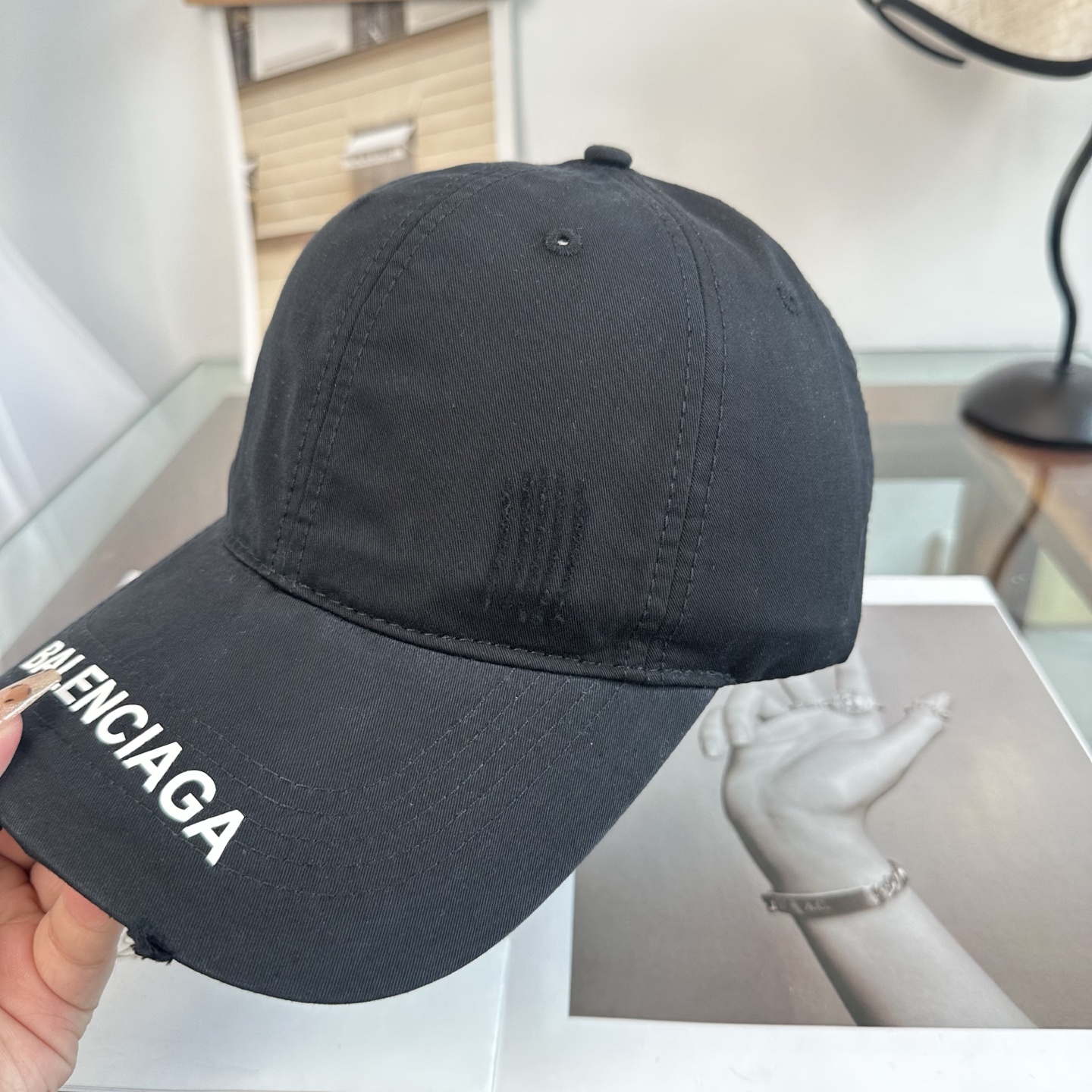 新品Balenciaga 巴黎世家字母新款棒球帽现货秒发🧢简约时尚超级无敌好看的帽子！情侣款！