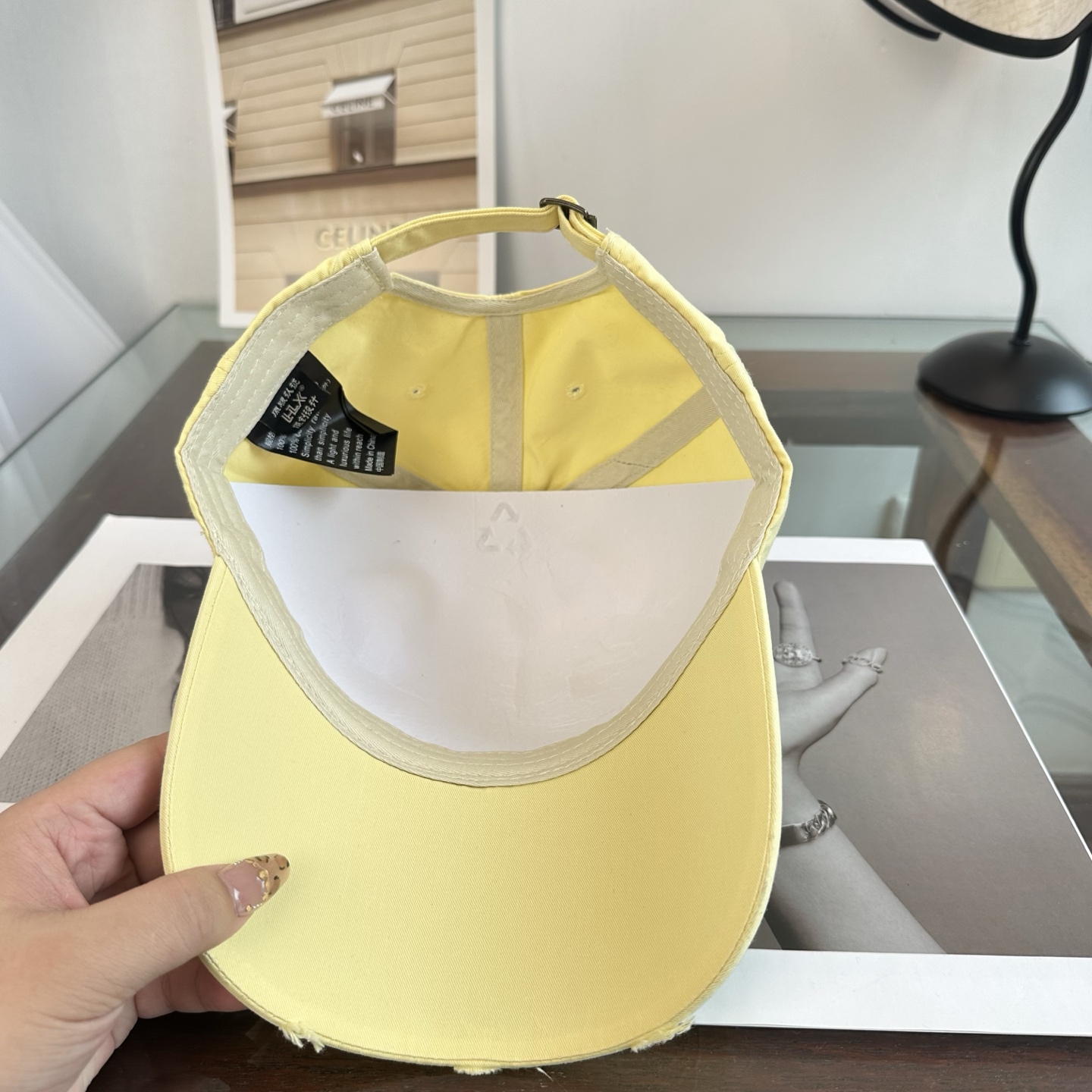新品Balenciaga 巴黎世家字母新款棒球帽现货秒发🧢简约时尚超级无敌好看的帽子！情侣款！