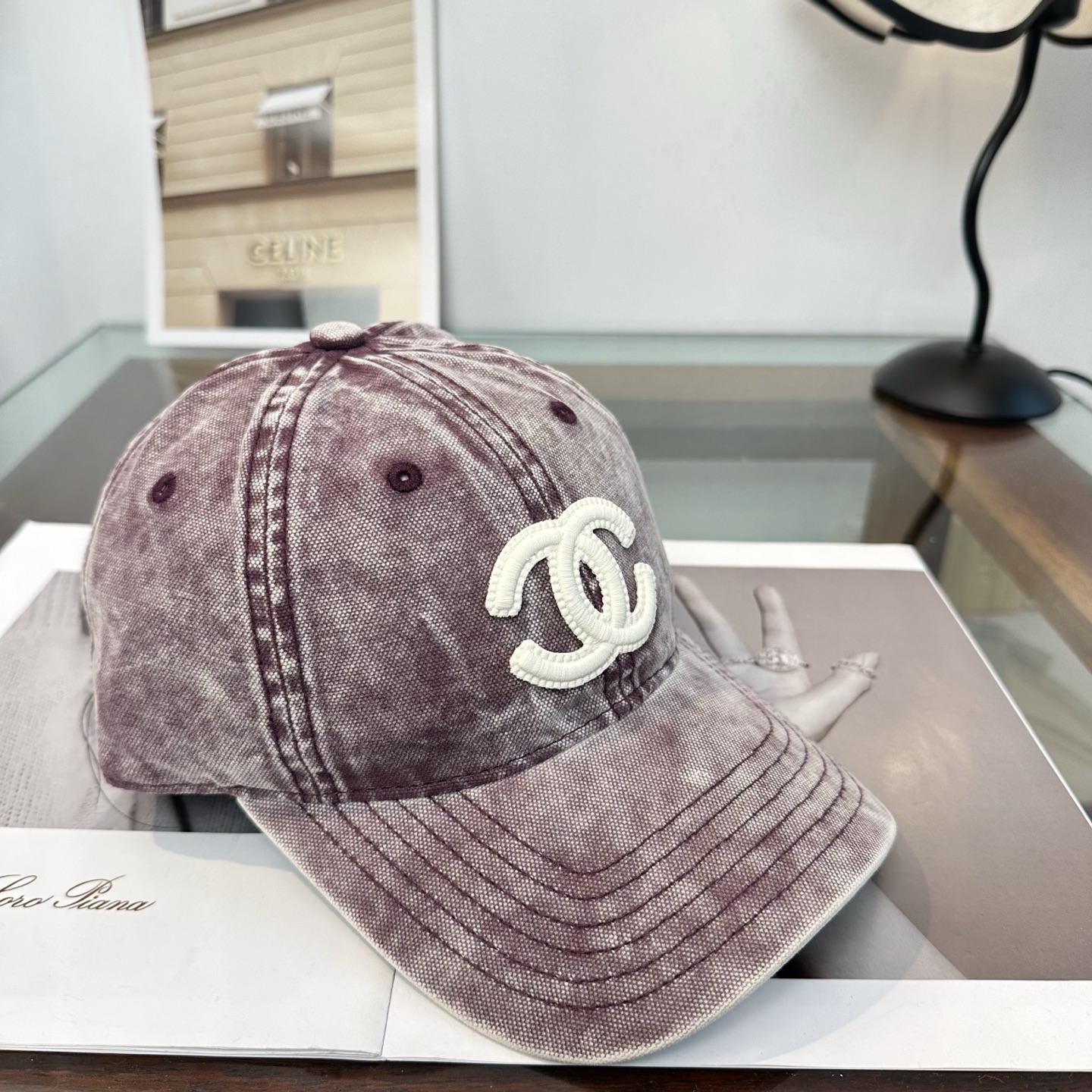 【CHANEL香奈儿】新款高级感小香风鸭舌帽 ，遮阳又超好搭配，出街单品 高货版本原单品质👄