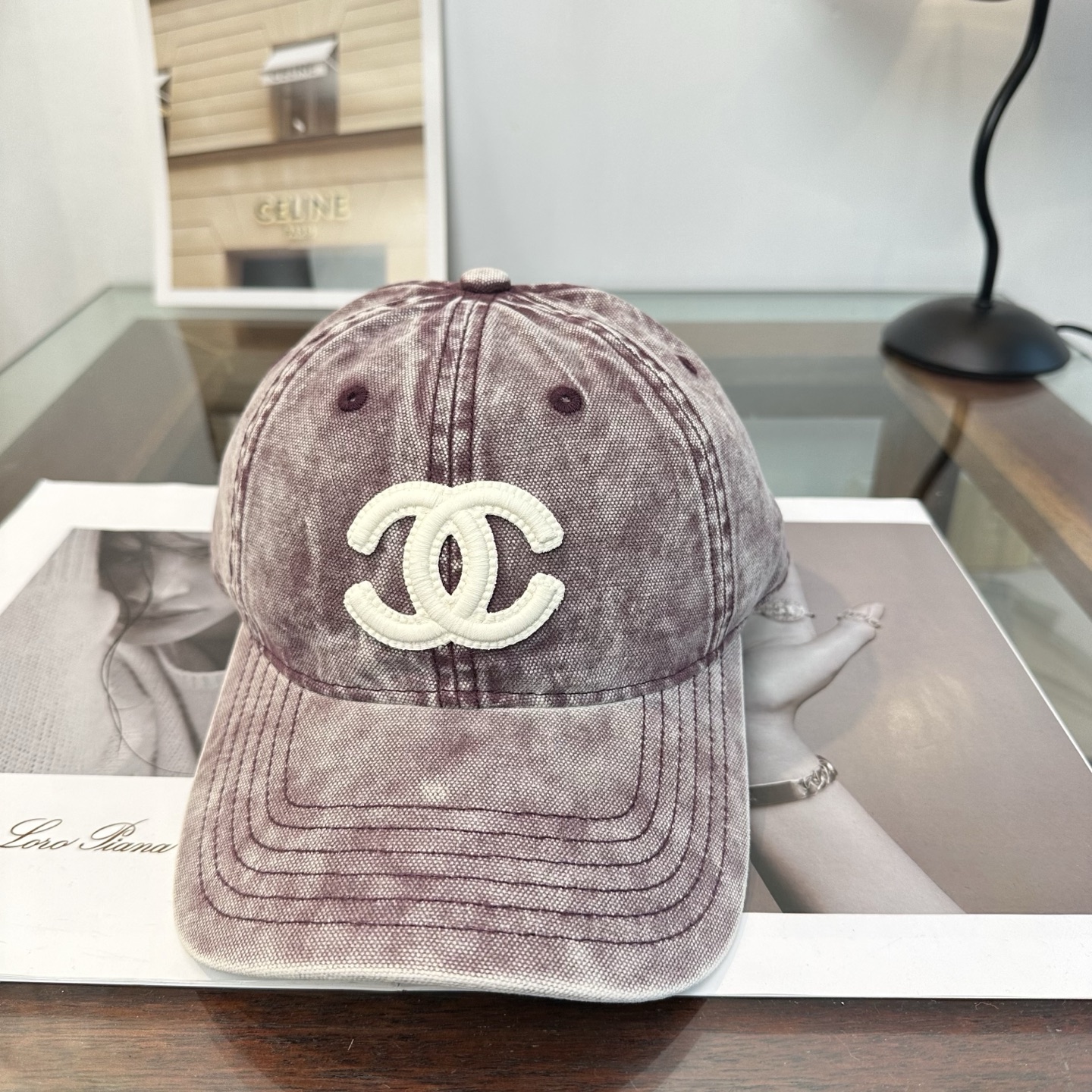 【CHANEL香奈儿】新款高级感小香风鸭舌帽 ，遮阳又超好搭配，出街单品 高货版本原单品质👄