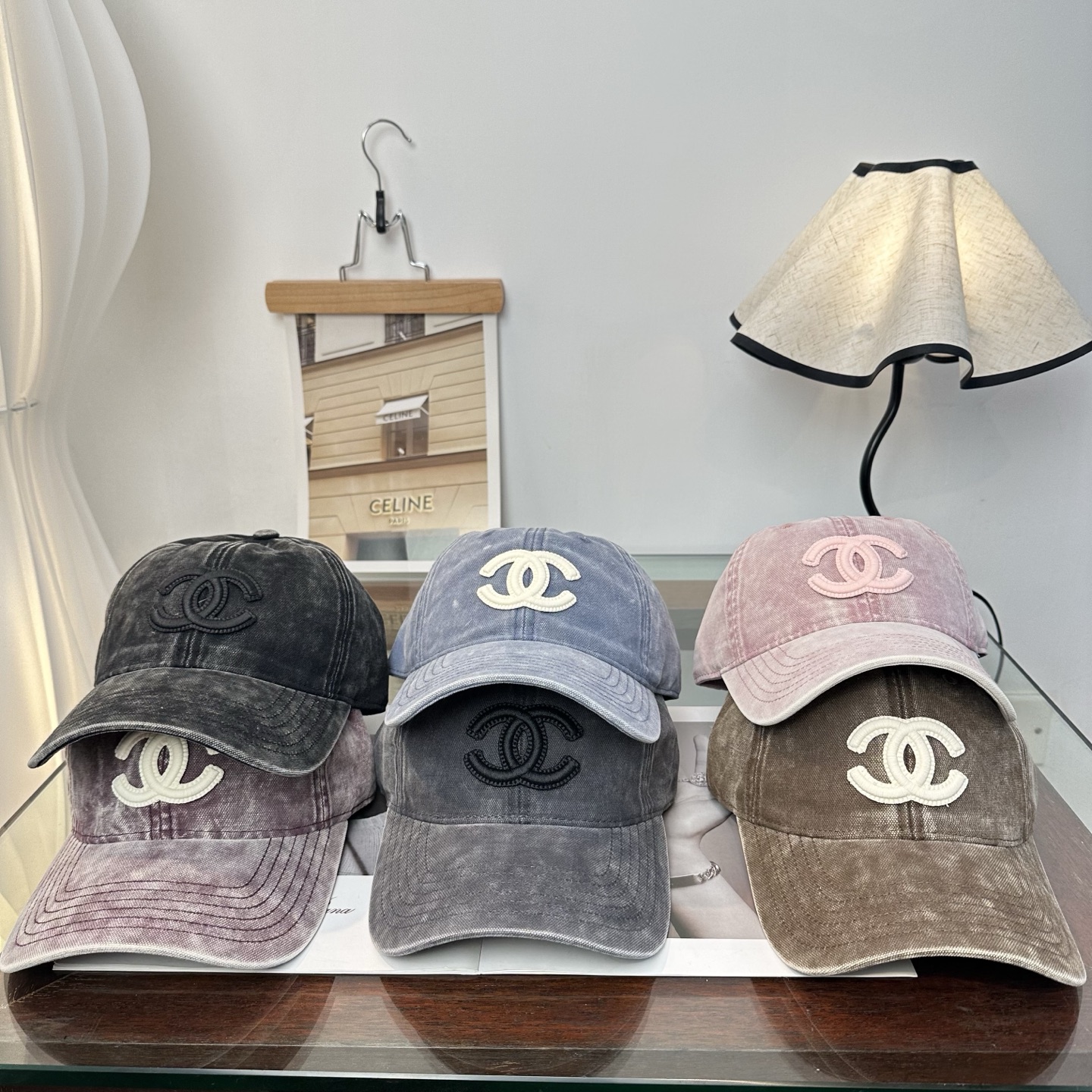 【CHANEL香奈儿】新款高级感小香风鸭舌帽 ，遮阳又超好搭配，出街单品 高货版本原单品质👄