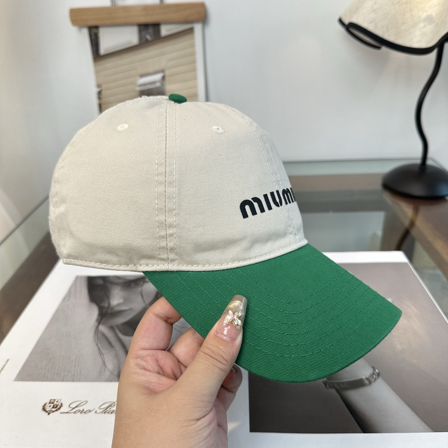 谬谬miumiu 原单 新款棒球帽，正品开模订制，原版做工细致质量超赞！