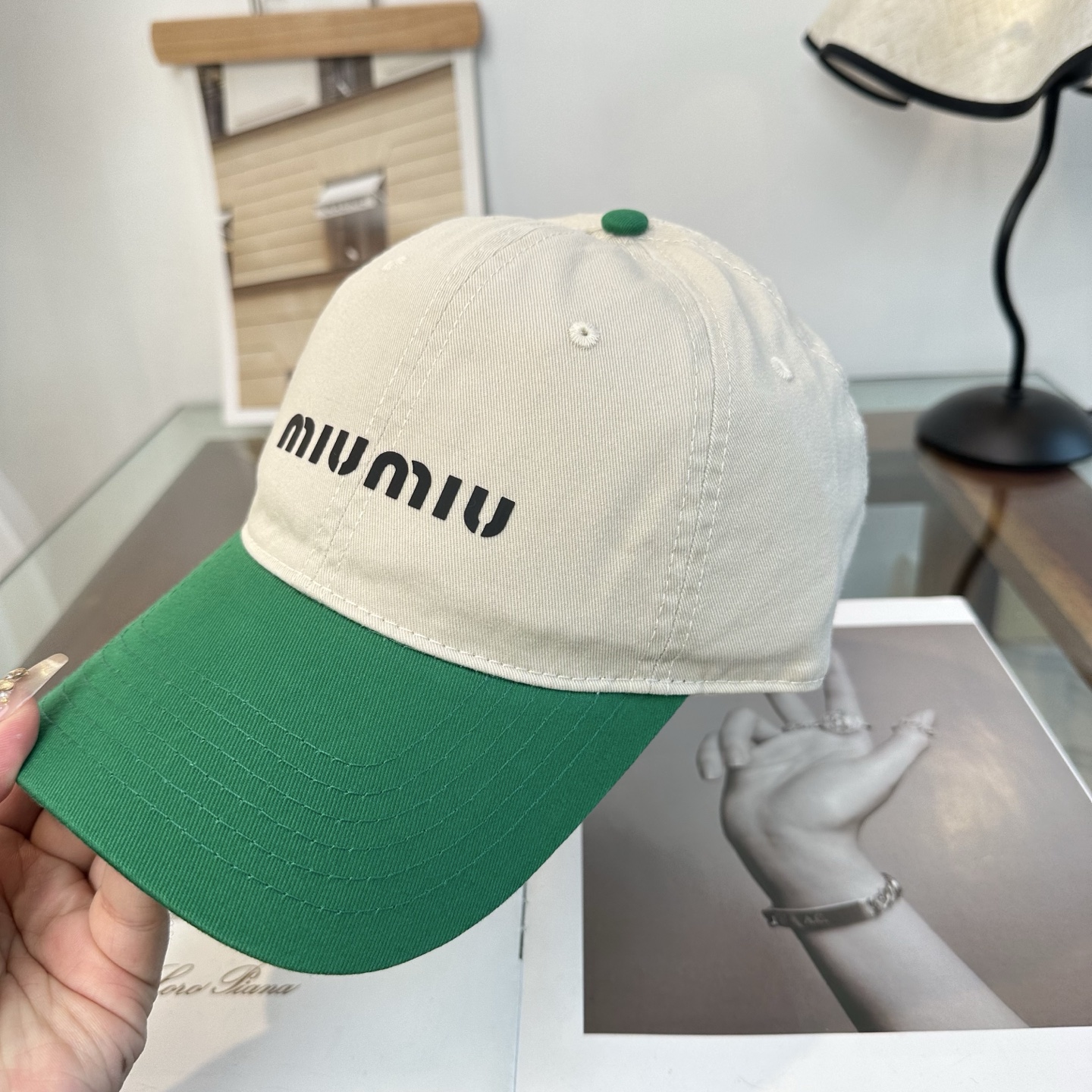 谬谬miumiu 原单 新款棒球帽，正品开模订制，原版做工细致质量超赞！