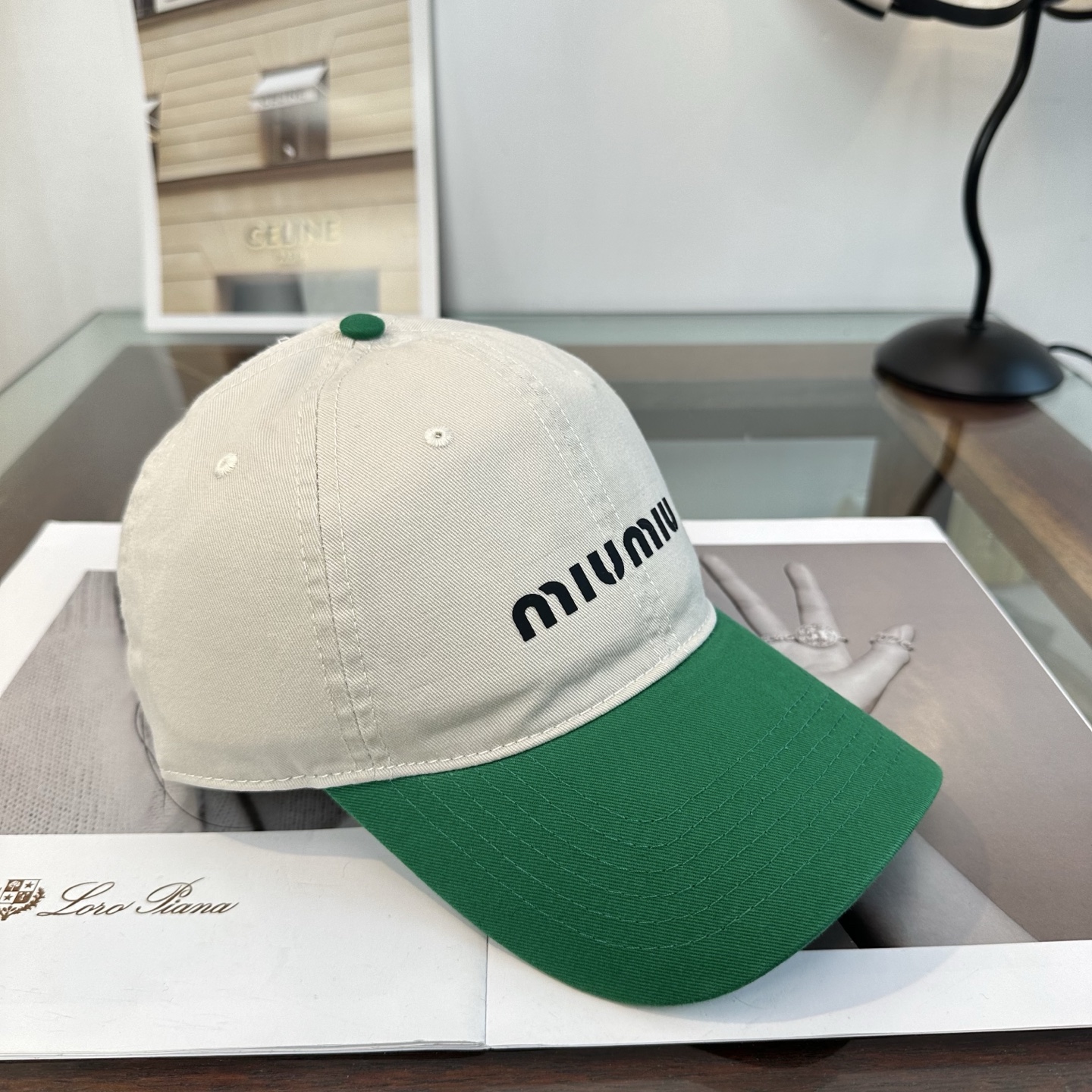 谬谬miumiu 原单 新款棒球帽，正品开模订制，原版做工细致质量超赞！