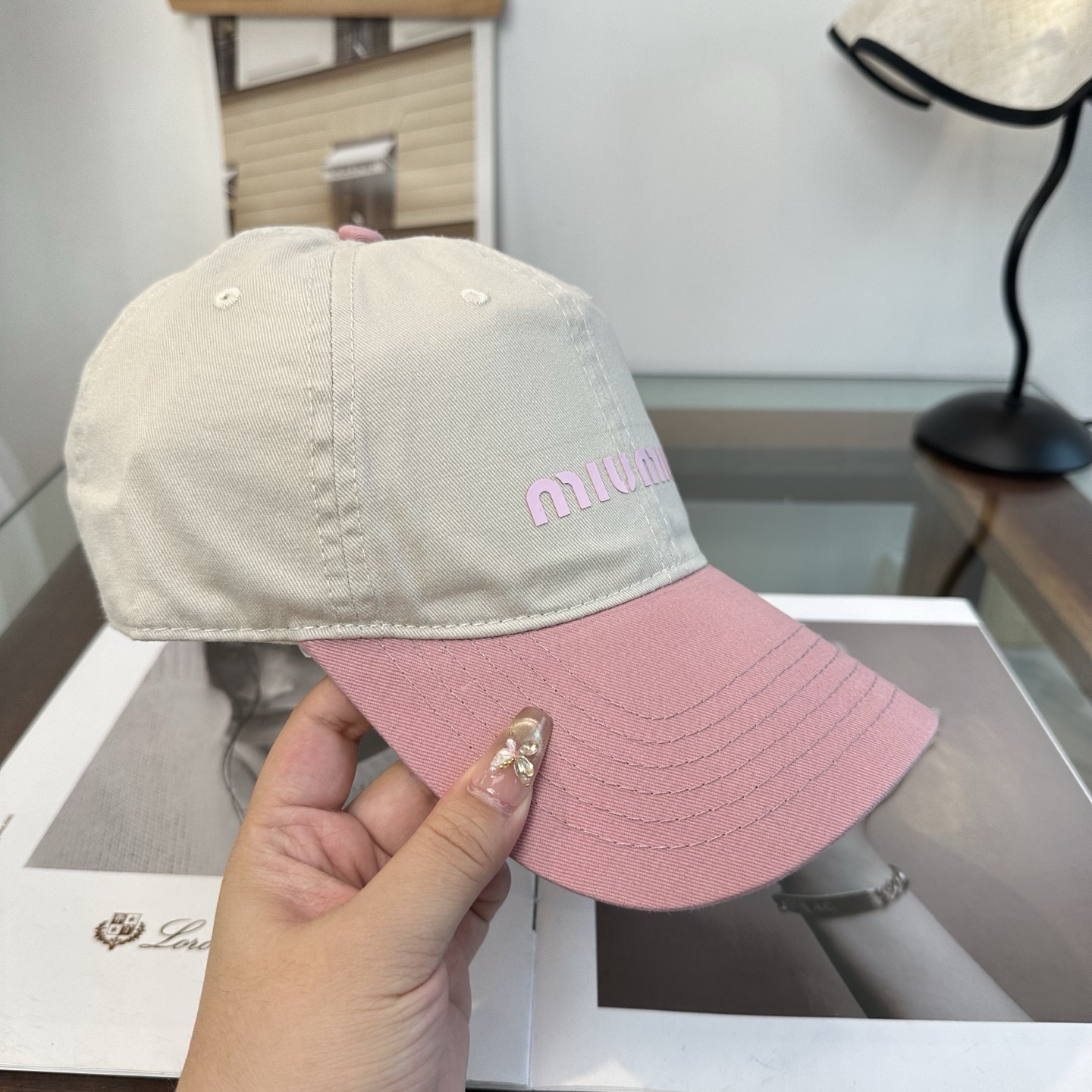谬谬miumiu 原单 新款棒球帽，正品开模订制，原版做工细致质量超赞！