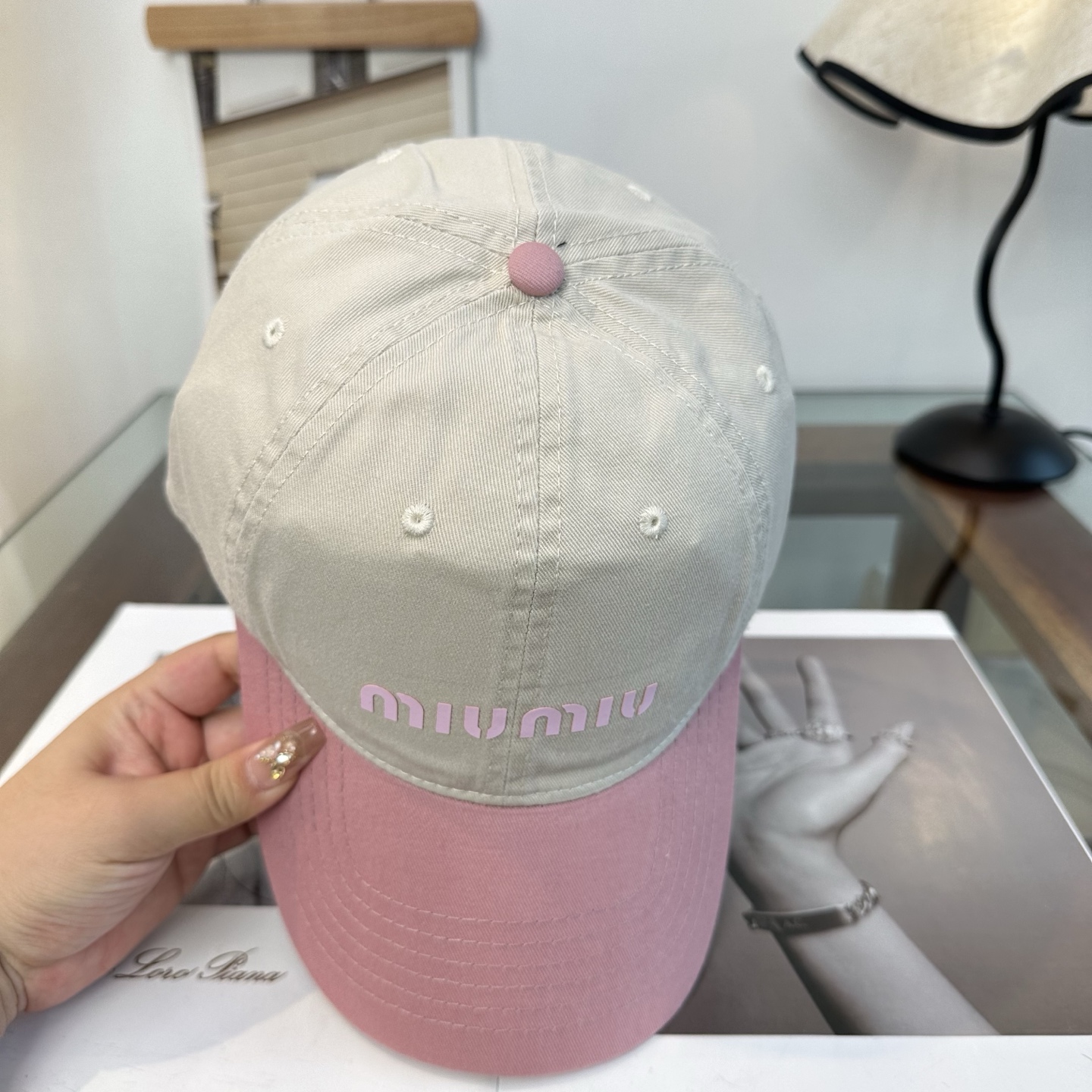 谬谬miumiu 原单 新款棒球帽，正品开模订制，原版做工细致质量超赞！