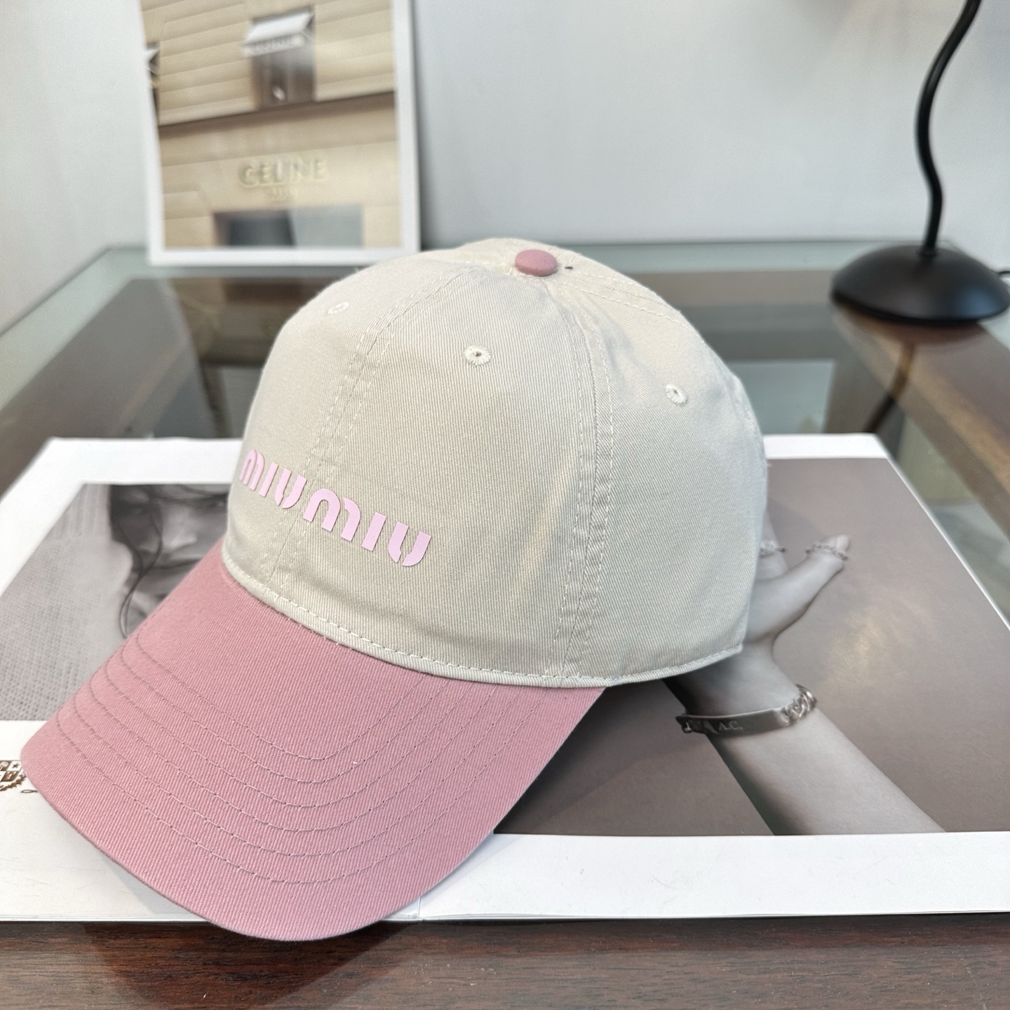 谬谬miumiu 原单 新款棒球帽，正品开模订制，原版做工细致质量超赞！