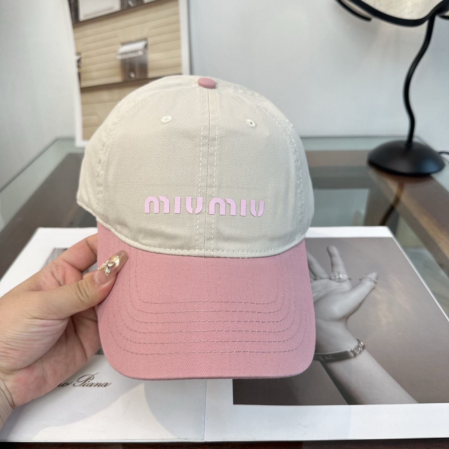 谬谬miumiu 原单 新款棒球帽，正品开模订制，原版做工细致质量超赞！