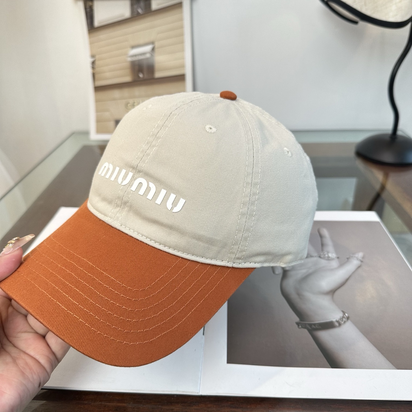 谬谬miumiu 原单 新款棒球帽，正品开模订制，原版做工细致质量超赞！
