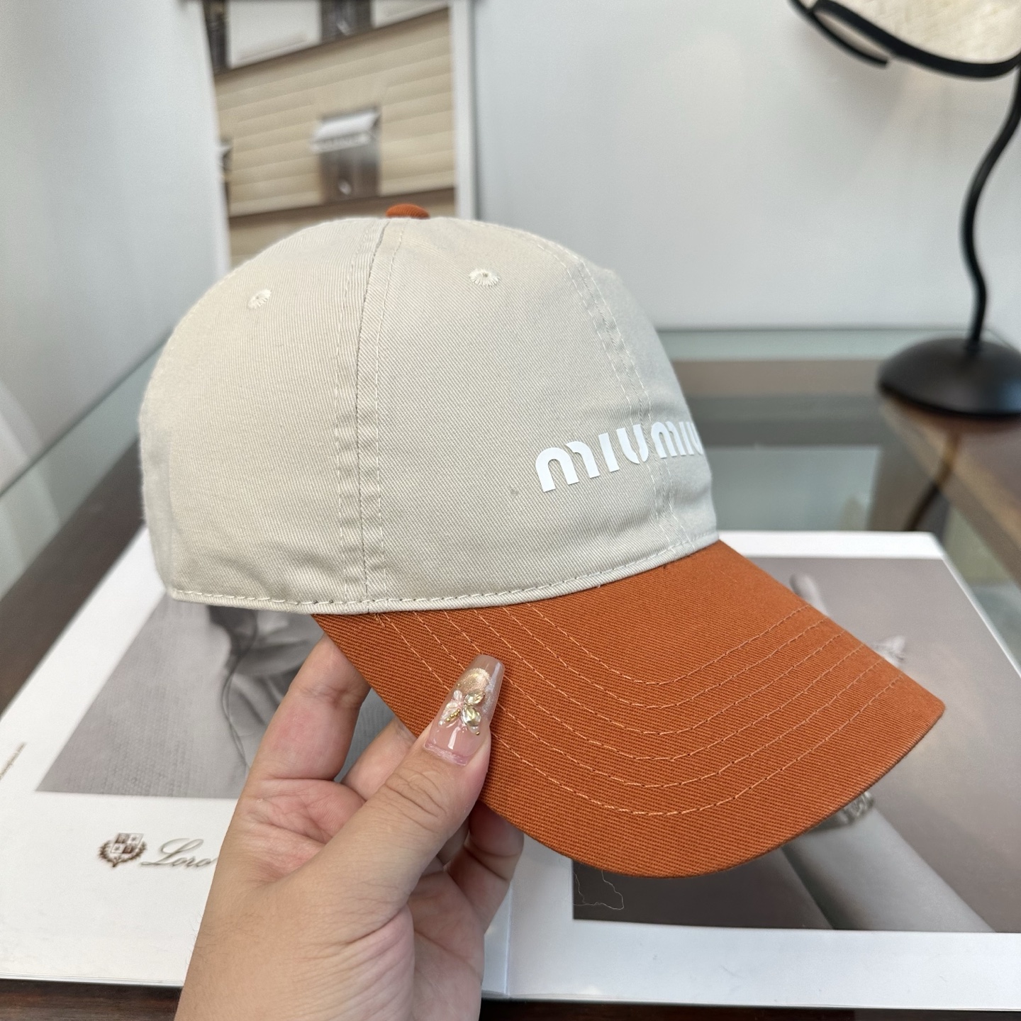 谬谬miumiu 原单 新款棒球帽，正品开模订制，原版做工细致质量超赞！
