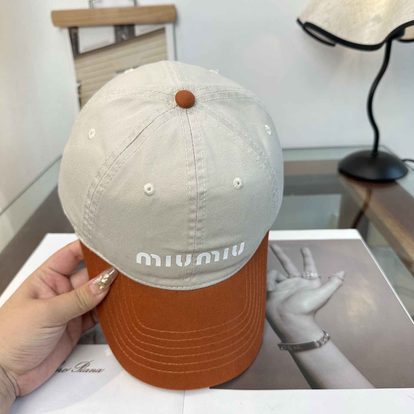 谬谬miumiu 原单 新款棒球帽，正品开模订制，原版做工细致质量超赞！