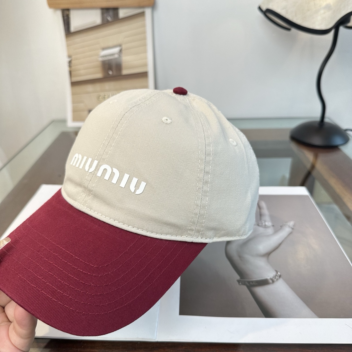 谬谬miumiu 原单 新款棒球帽，正品开模订制，原版做工细致质量超赞！