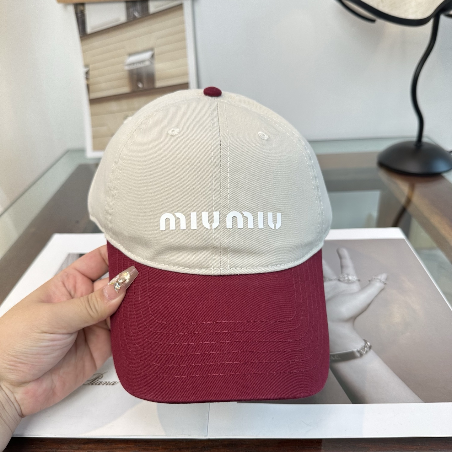 谬谬miumiu 原单 新款棒球帽，正品开模订制，原版做工细致质量超赞！