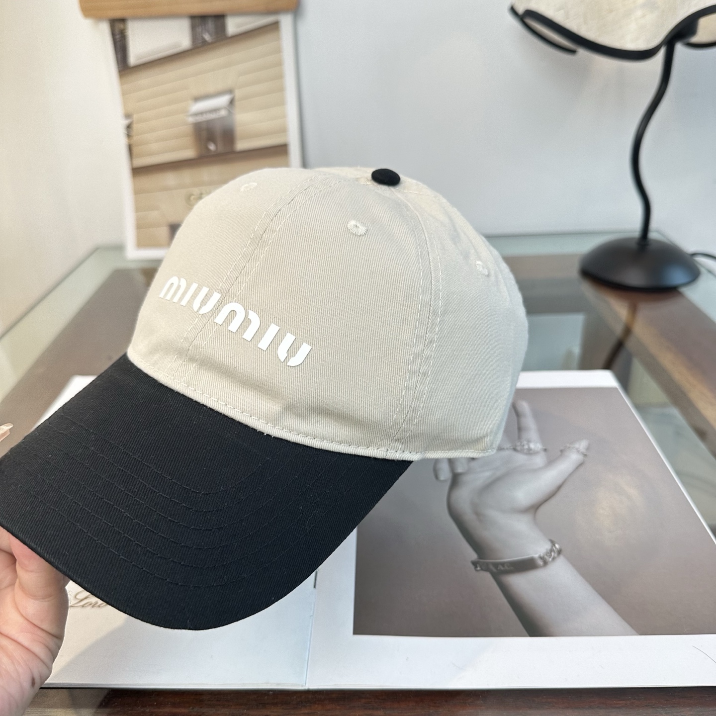 谬谬miumiu 原单 新款棒球帽，正品开模订制，原版做工细致质量超赞！