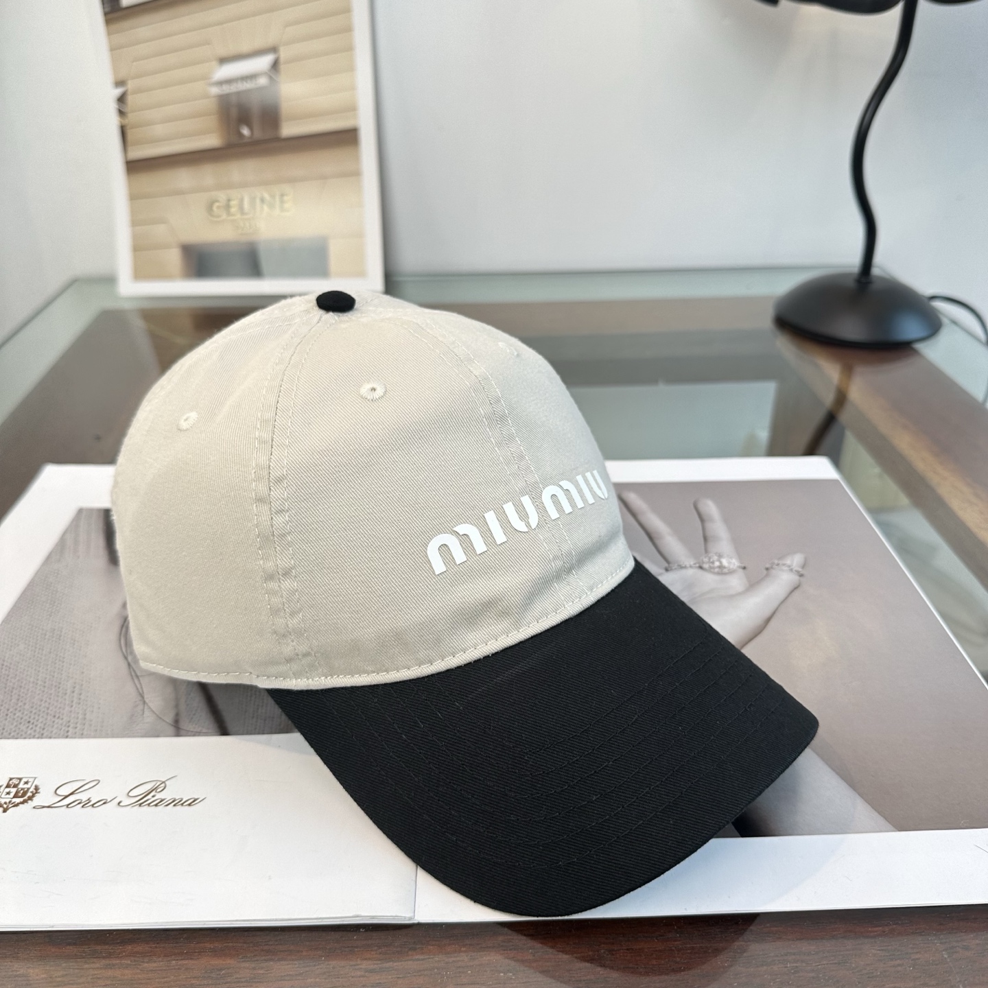 谬谬miumiu 原单 新款棒球帽，正品开模订制，原版做工细致质量超赞！