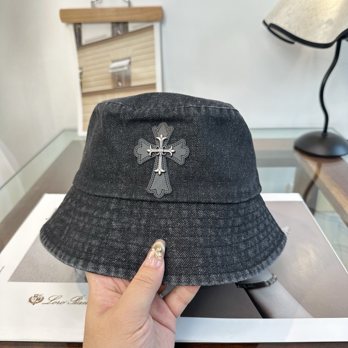 Chrome Hearts 克罗心 十字架 渔夫帽，男女同款。