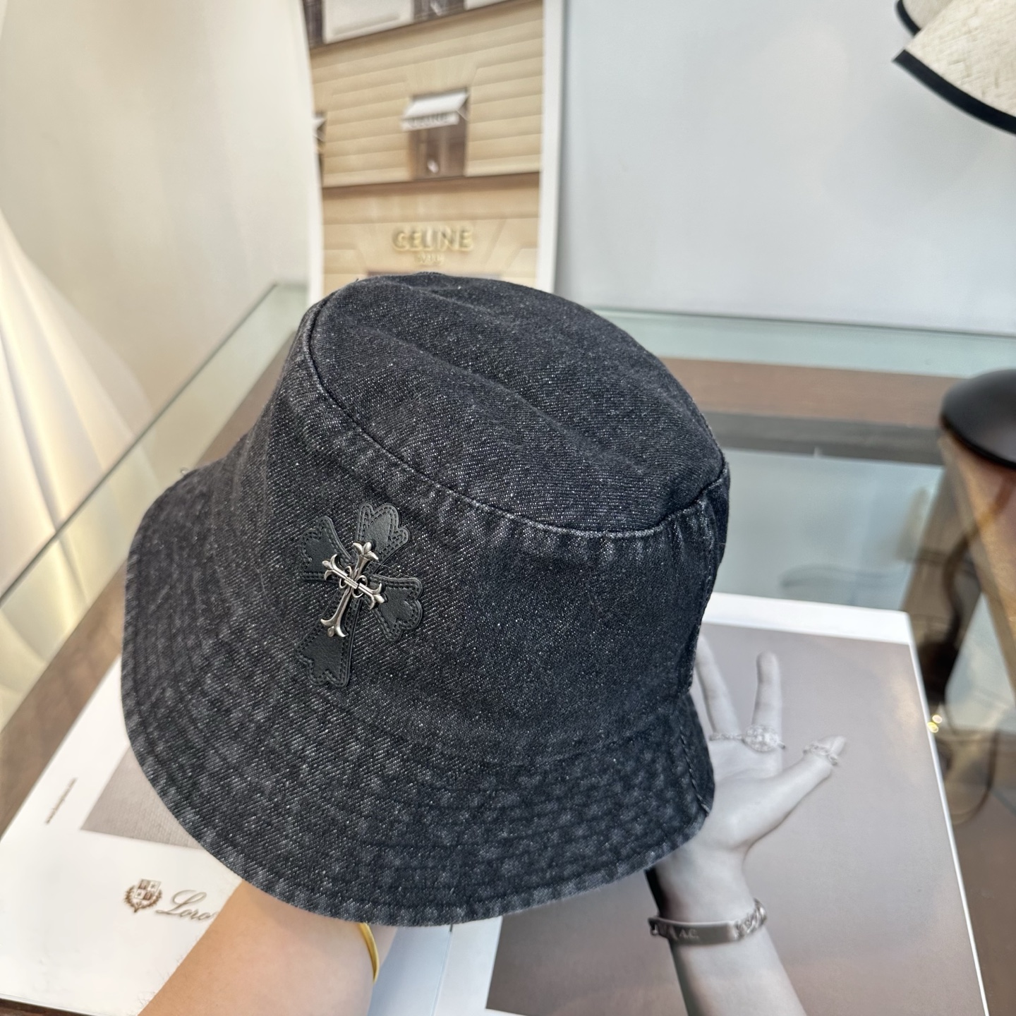 Chrome Hearts 克罗心 十字架 渔夫帽，男女同款。
