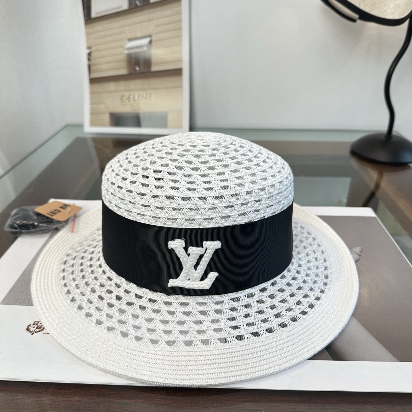 LV路易威登 2026新款平顶草帽 夏天海边首选～新款材质编织而成～质感满分💯