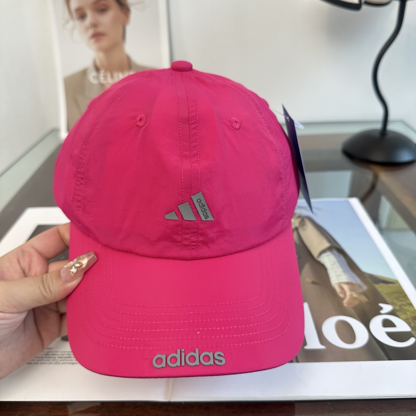 Unknown Adidas阿迪达斯高版棒球帽，细节做工都很 ，面料超舒服 百搭款