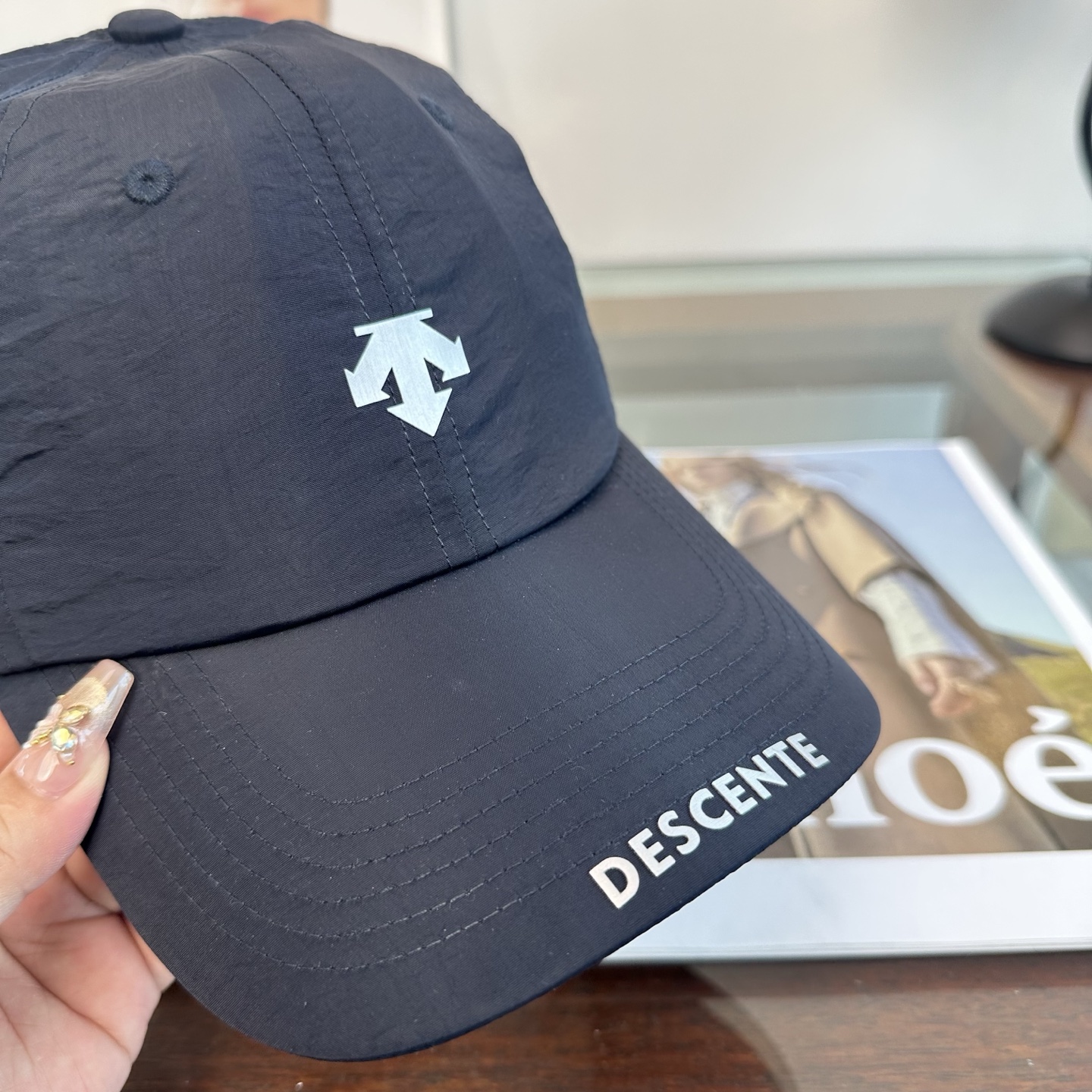 DESCENTE 潮牌棒球帽 简单休闲风的棒球帽 减龄百搭 适配度很高！简单随性~出街拍照拗造型非常加分
