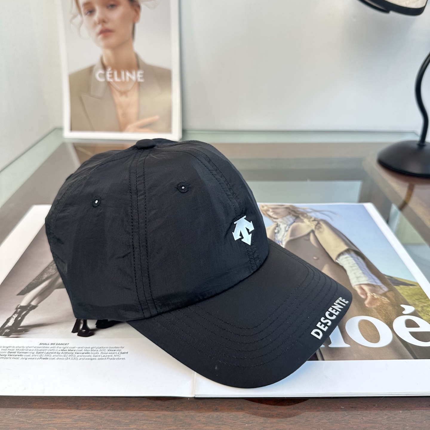 DESCENTE 潮牌棒球帽 简单休闲风的棒球帽 减龄百搭 适配度很高！简单随性~出街拍照拗造型非常加分