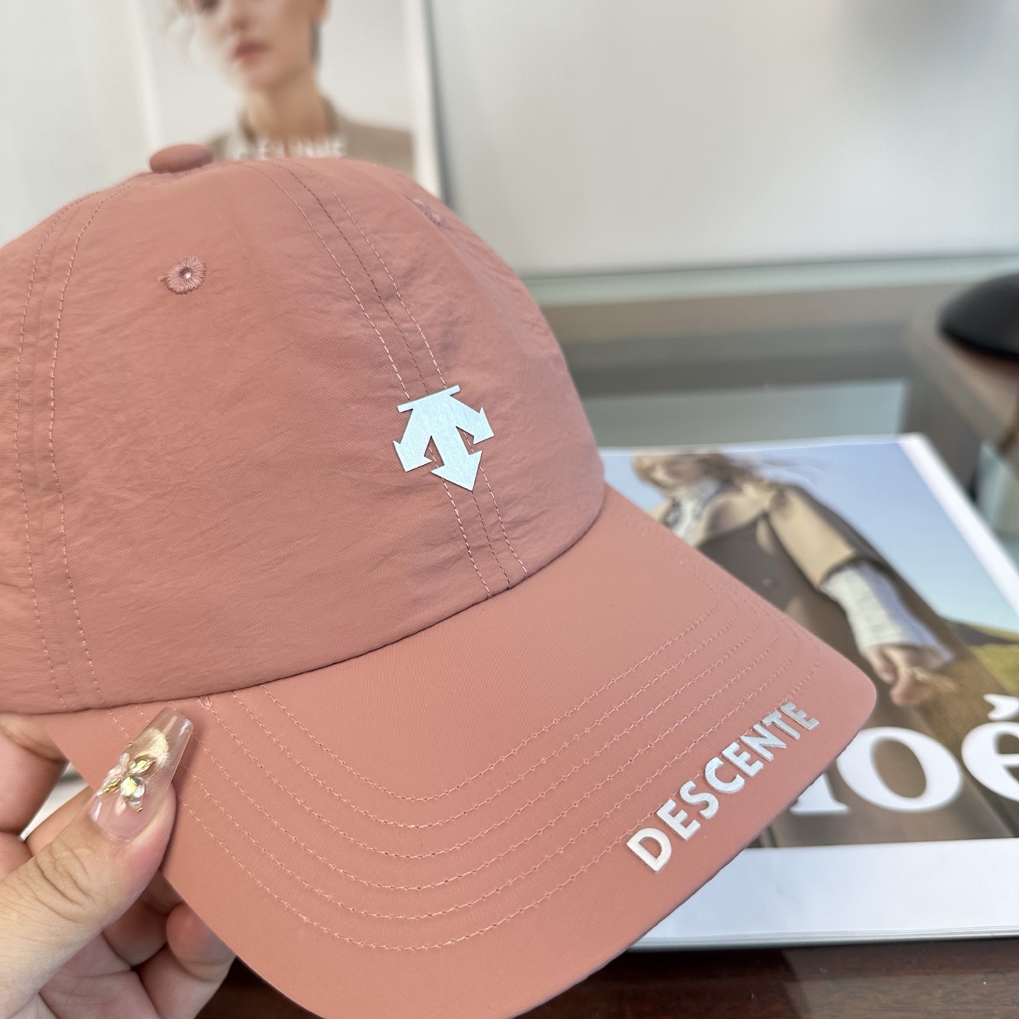 DESCENTE 潮牌棒球帽 简单休闲风的棒球帽 减龄百搭 适配度很高！简单随性~出街拍照拗造型非常加分