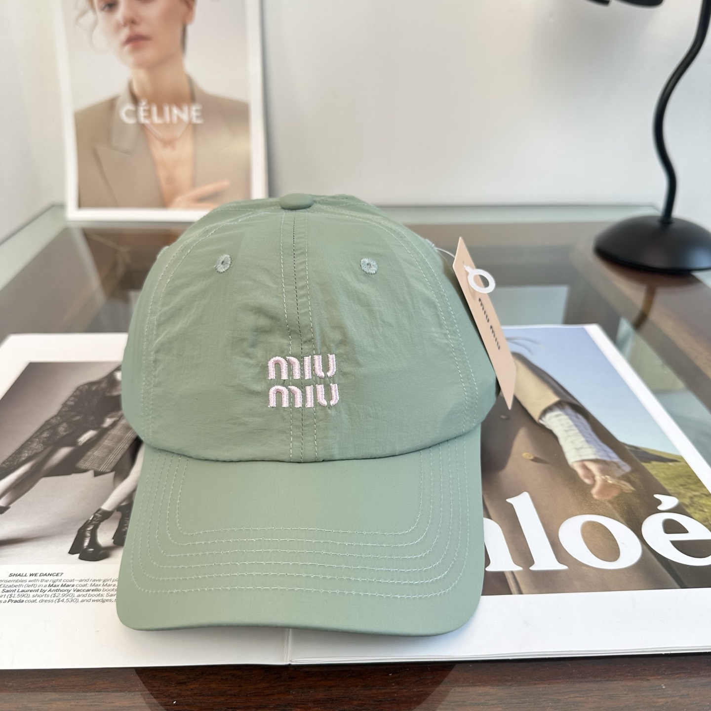 Miu Miu 谬谬miumiu 新款棒球帽， 开模订制， 做工细致质量超赞