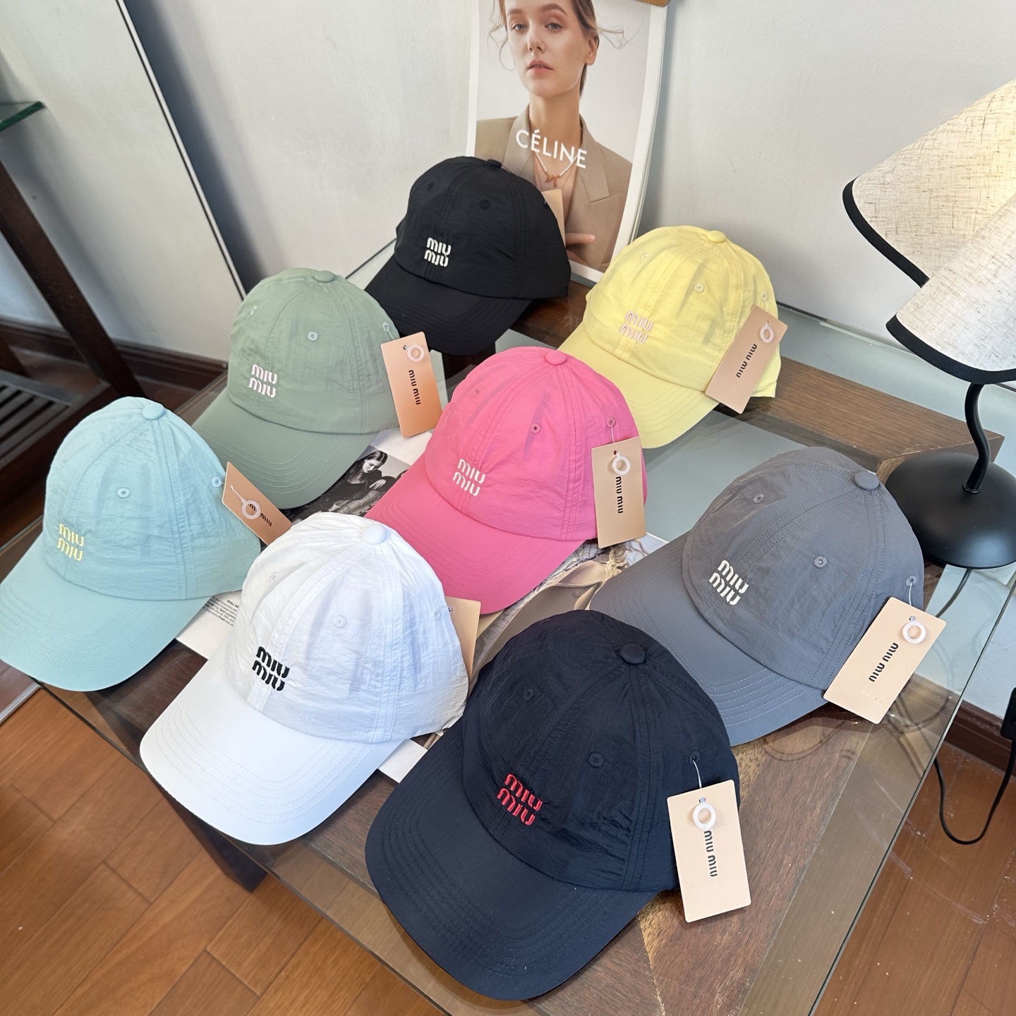 Miu Miu 谬谬miumiu 新款棒球帽， 开模订制， 做工细致质量超赞